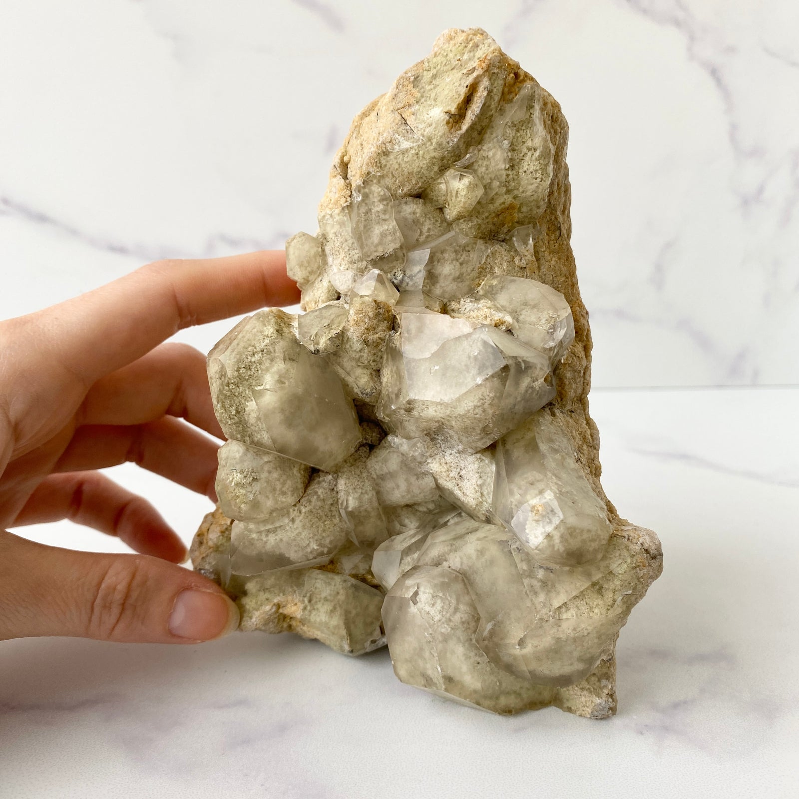 Selten - großes, weißes Lodolith Cluster - Produktbild