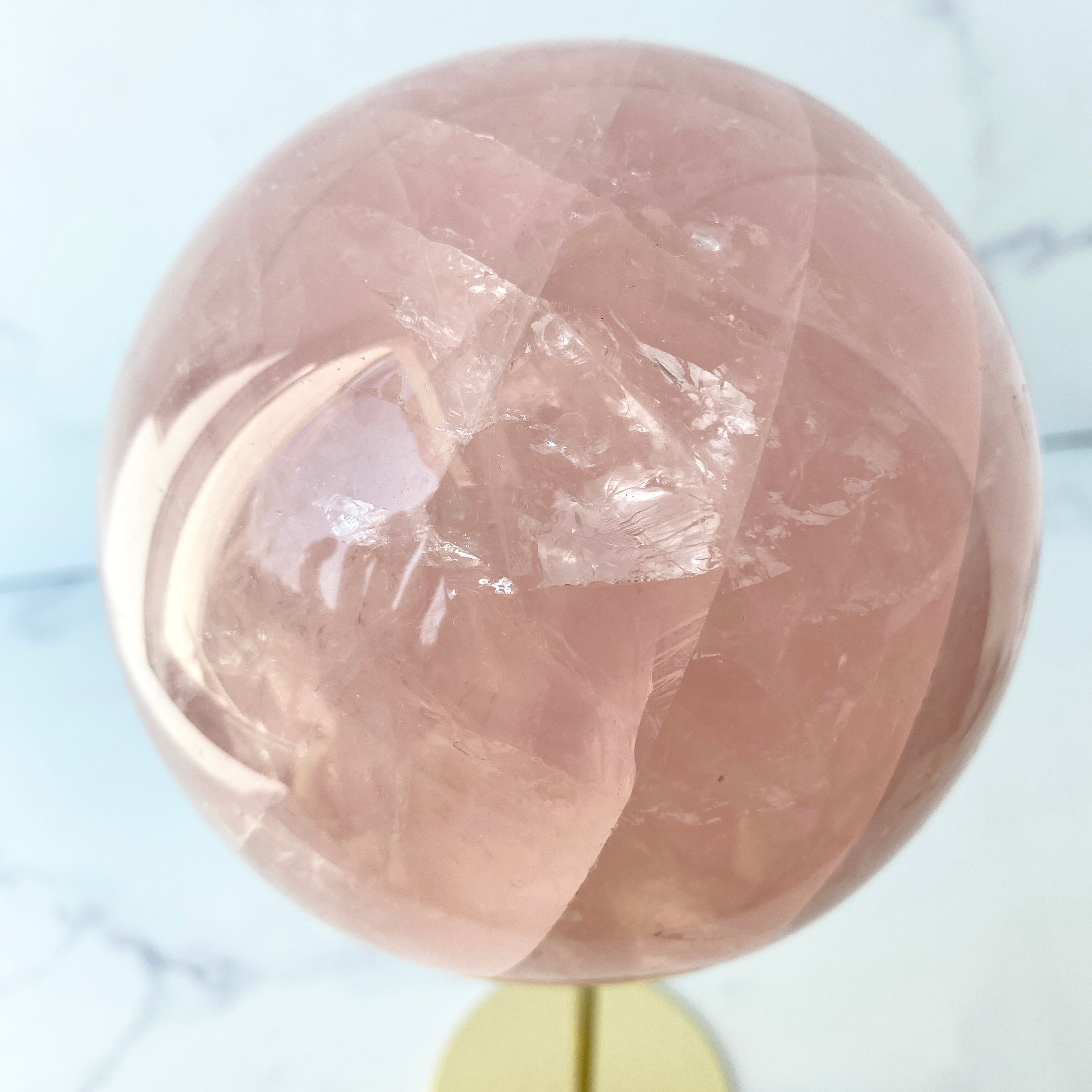 Große Rosenquarz Kugel natürlich Einzelstück