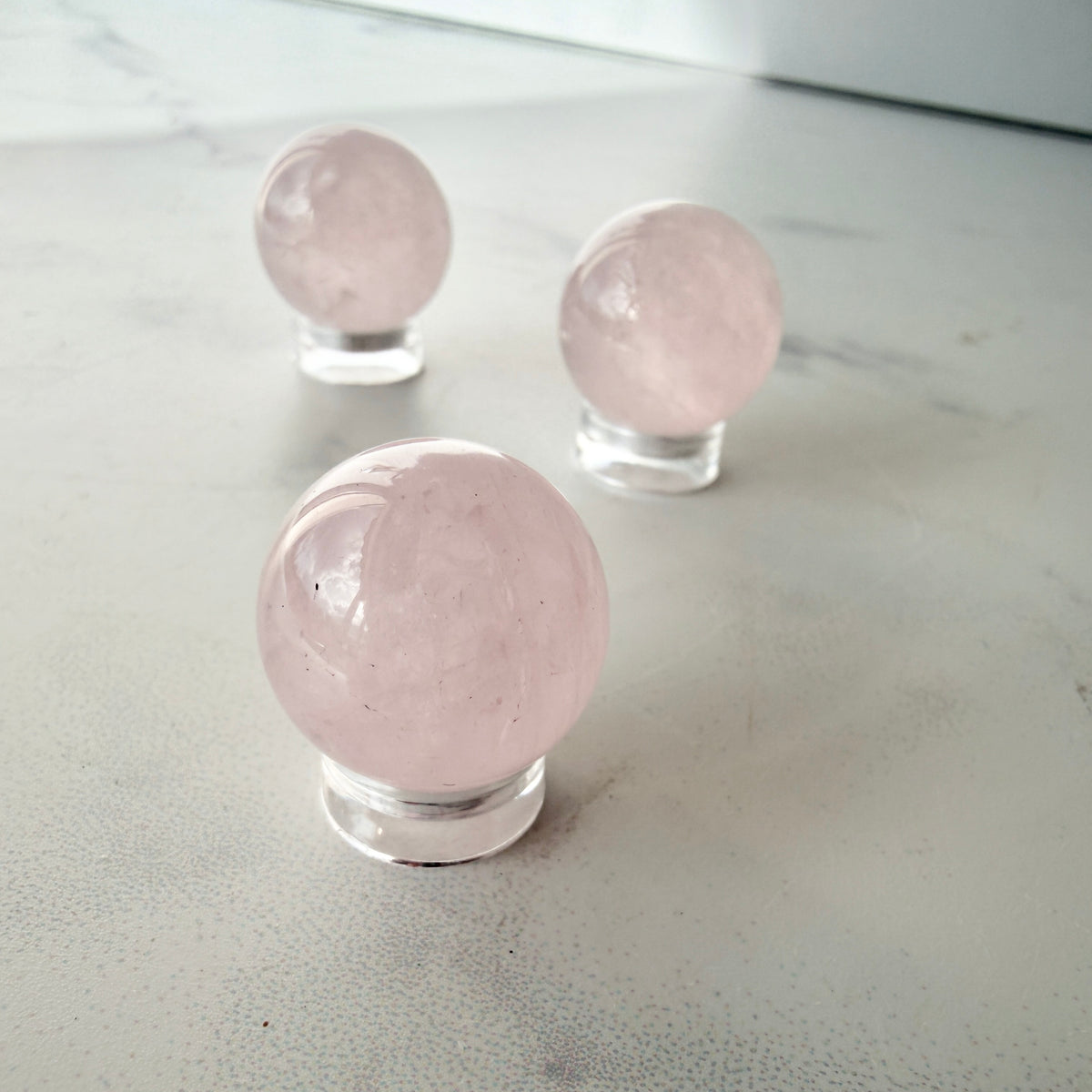 Mini Rosenquarz Kugel