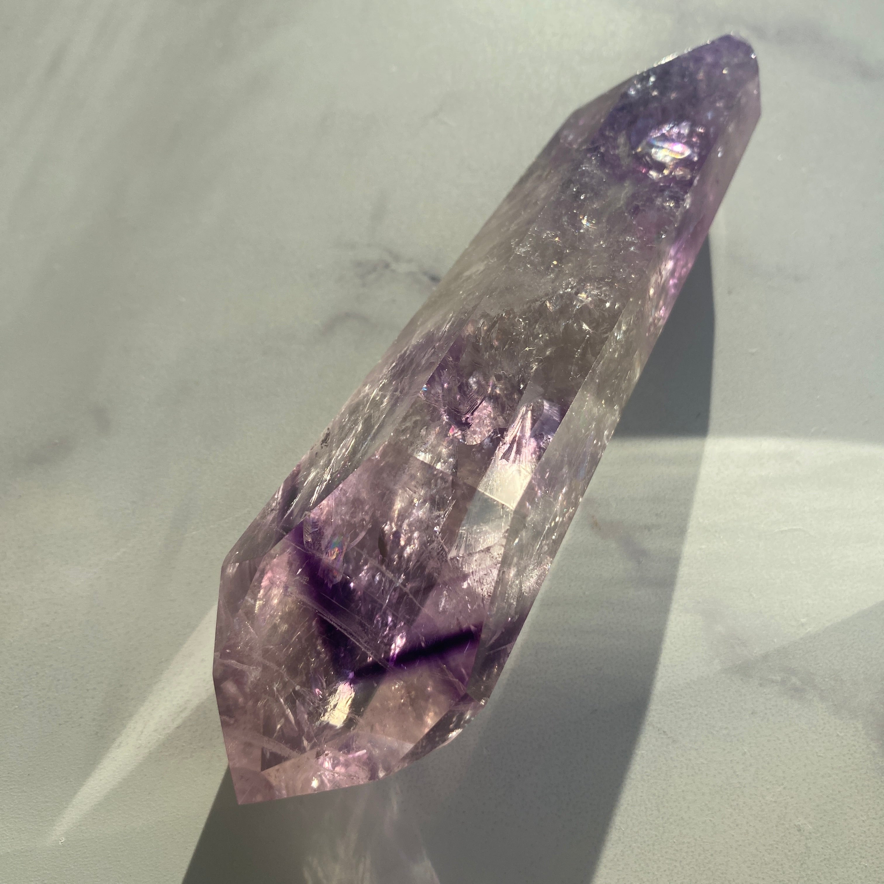Großer Amethyst mit Phantomen Doppelender