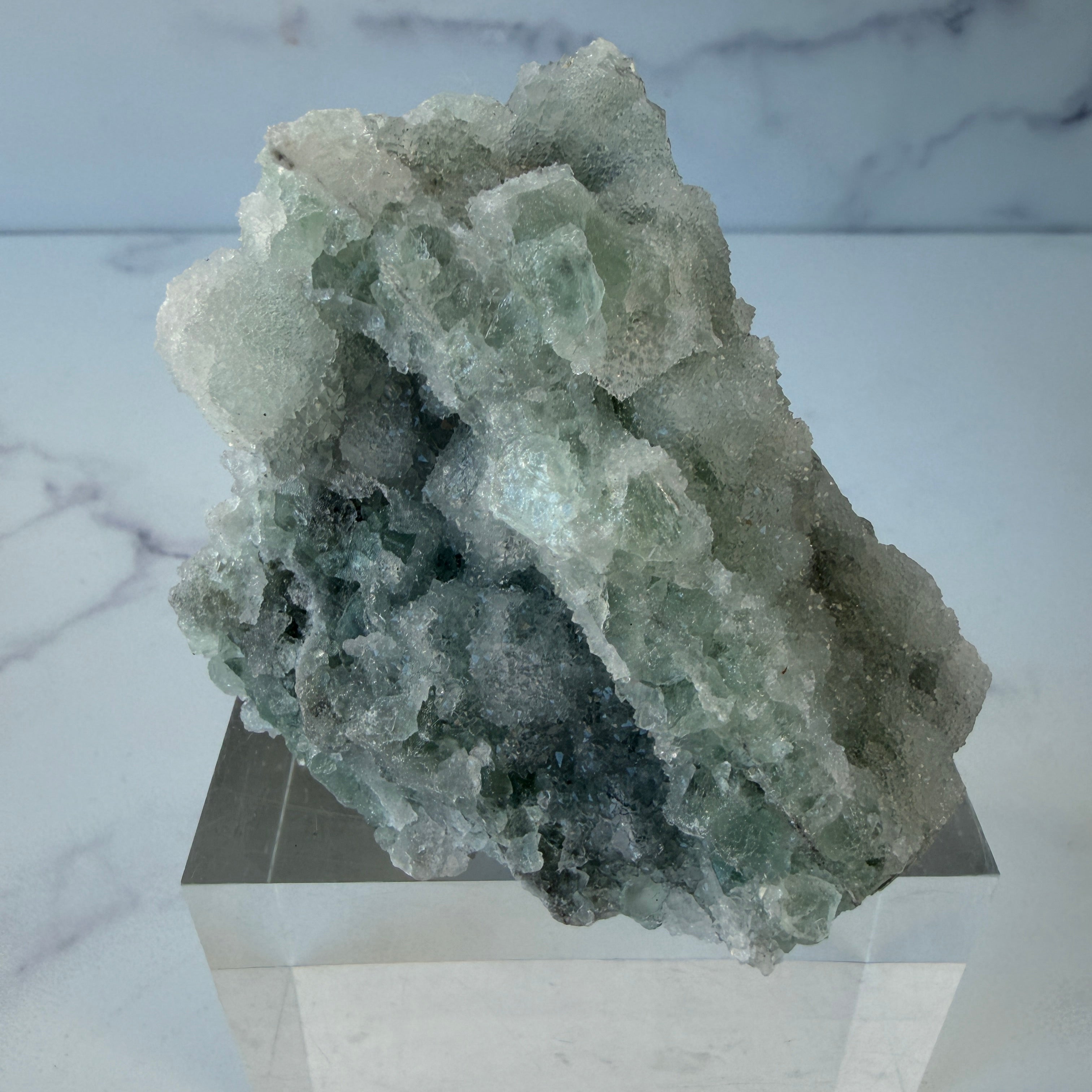 Fluorit mit glitzerndem Quarz, grüner Sugarfluorit, Einzelstück