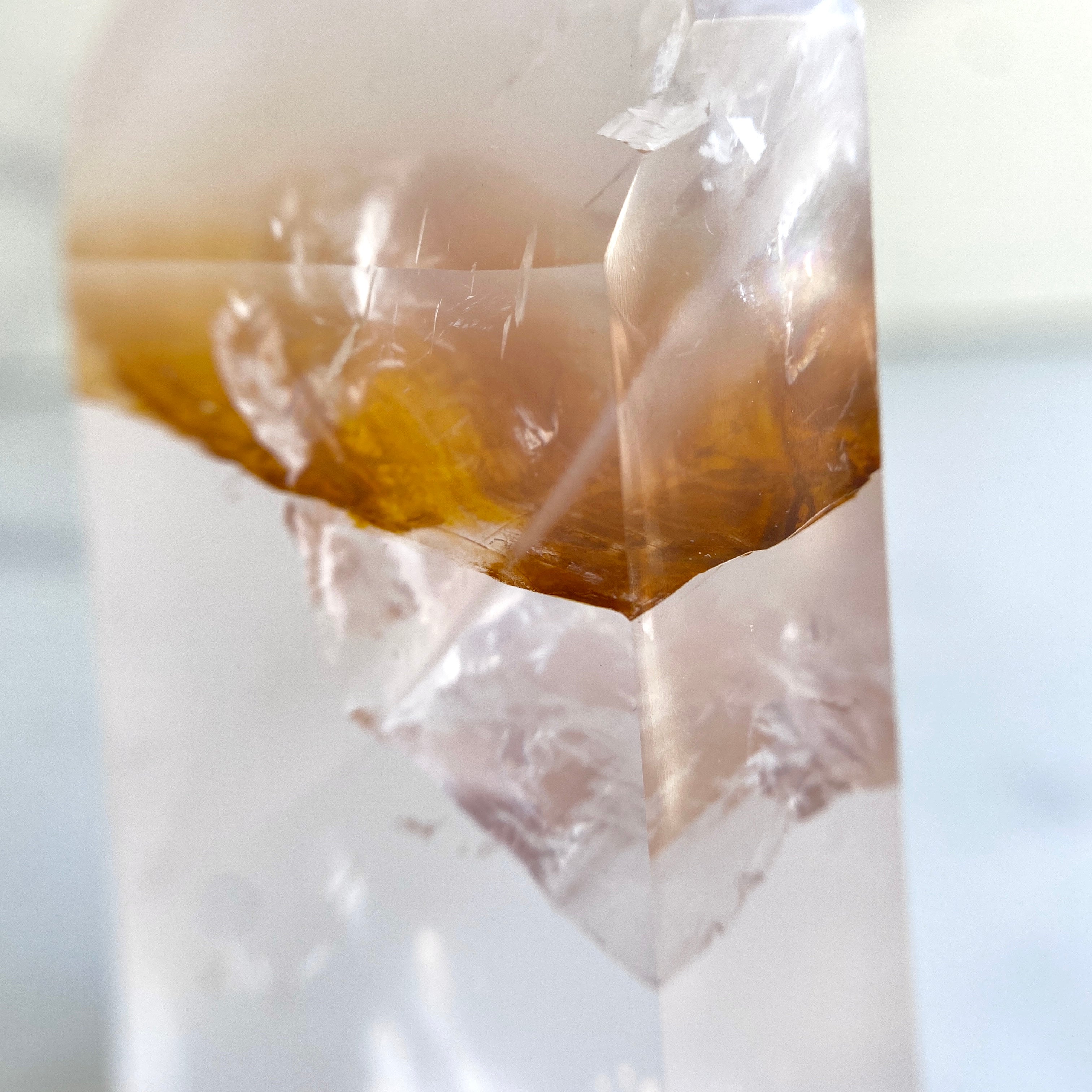 Golden Healer Turm mit Rosenquarz Mix