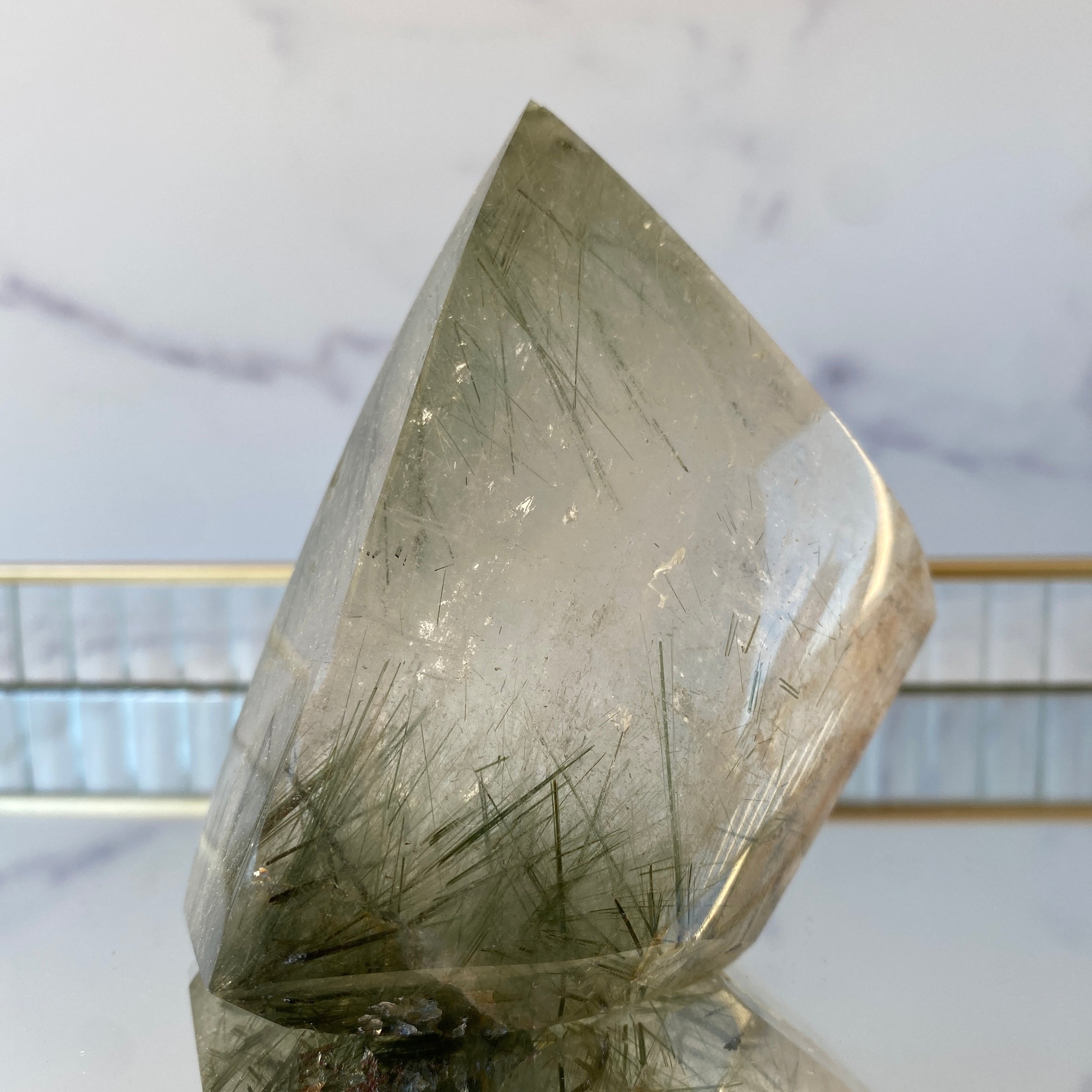 Aktinolith in Quarz Freiform