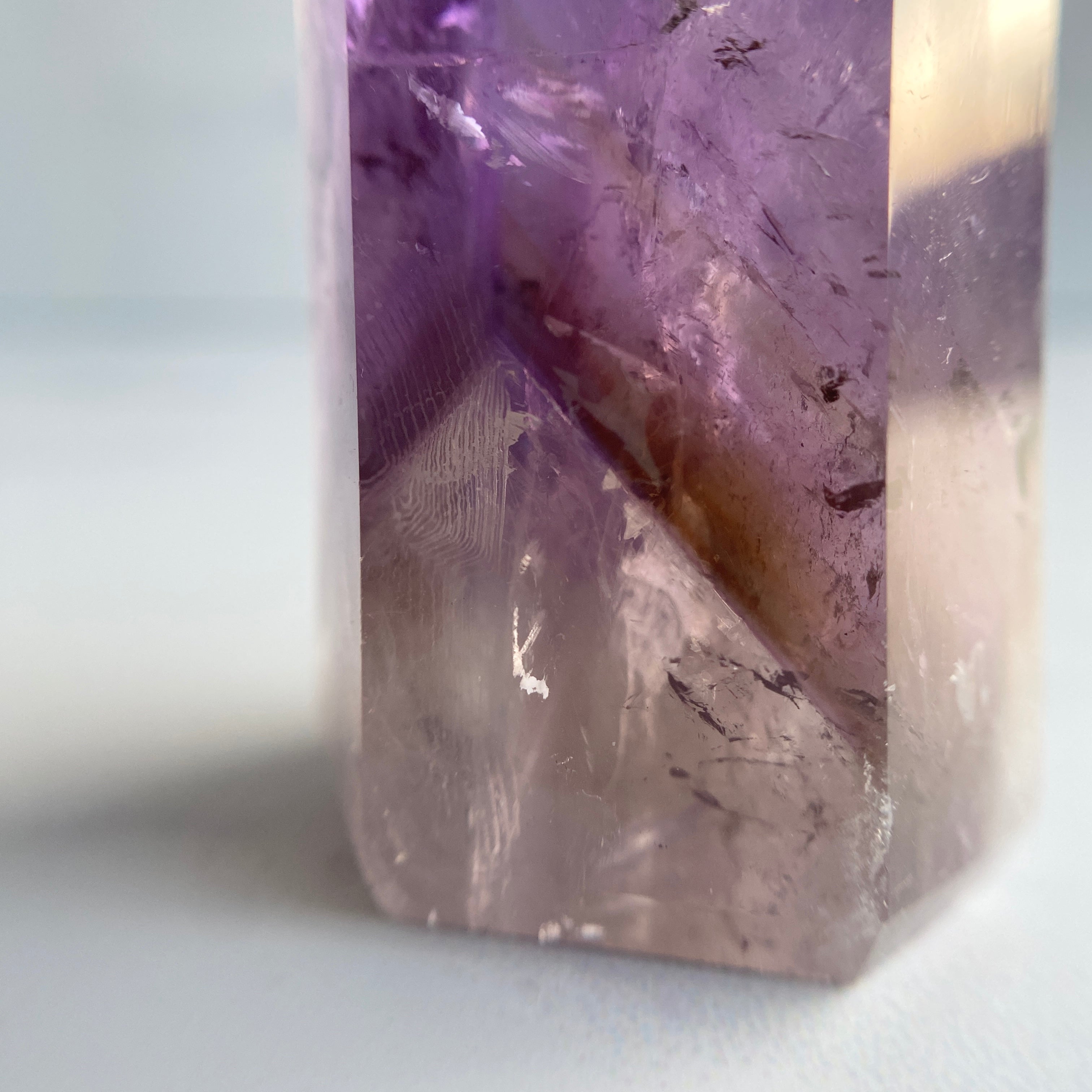 Amethyst Turm mit Hollandit