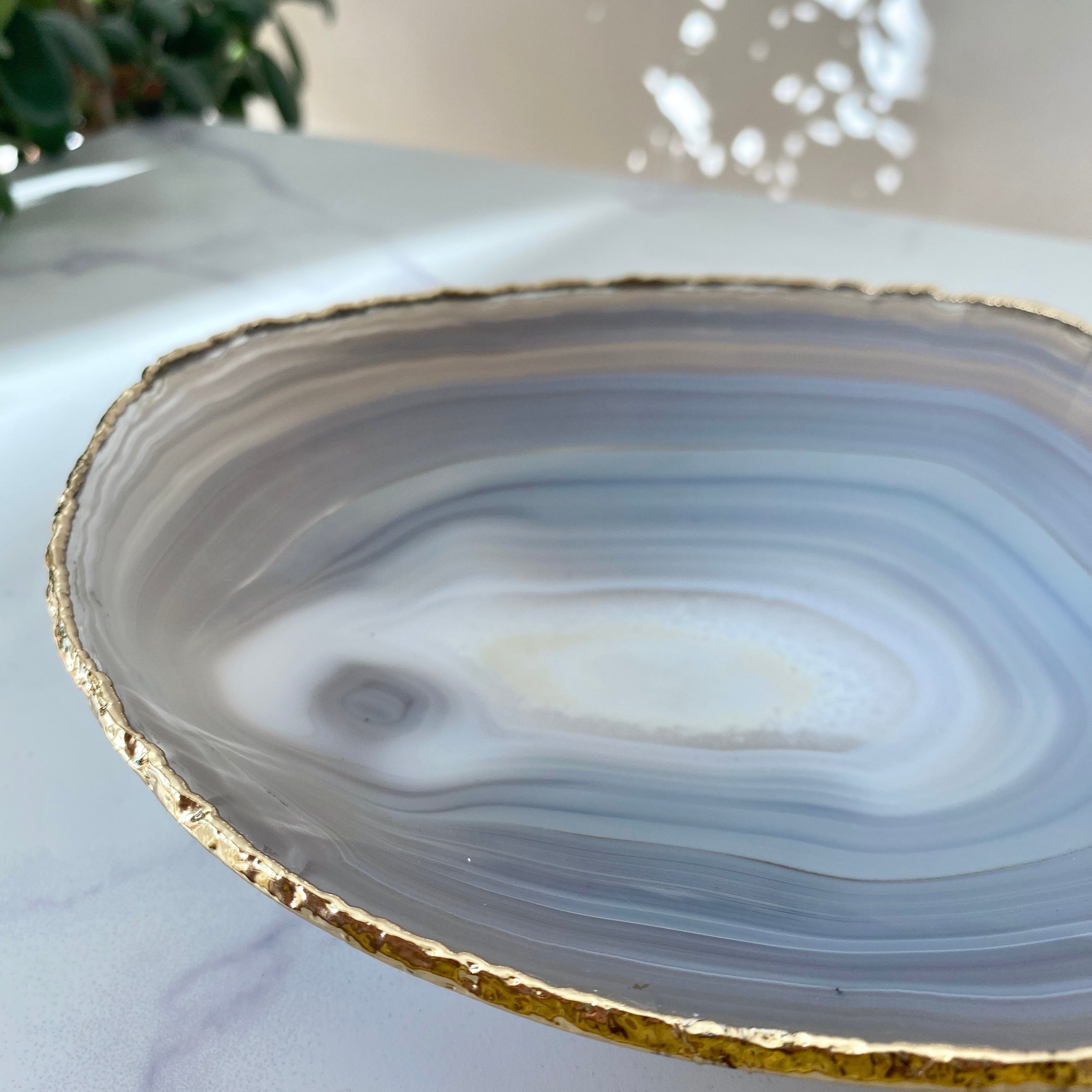 Edelstein Catchall Tray mit Goldkante