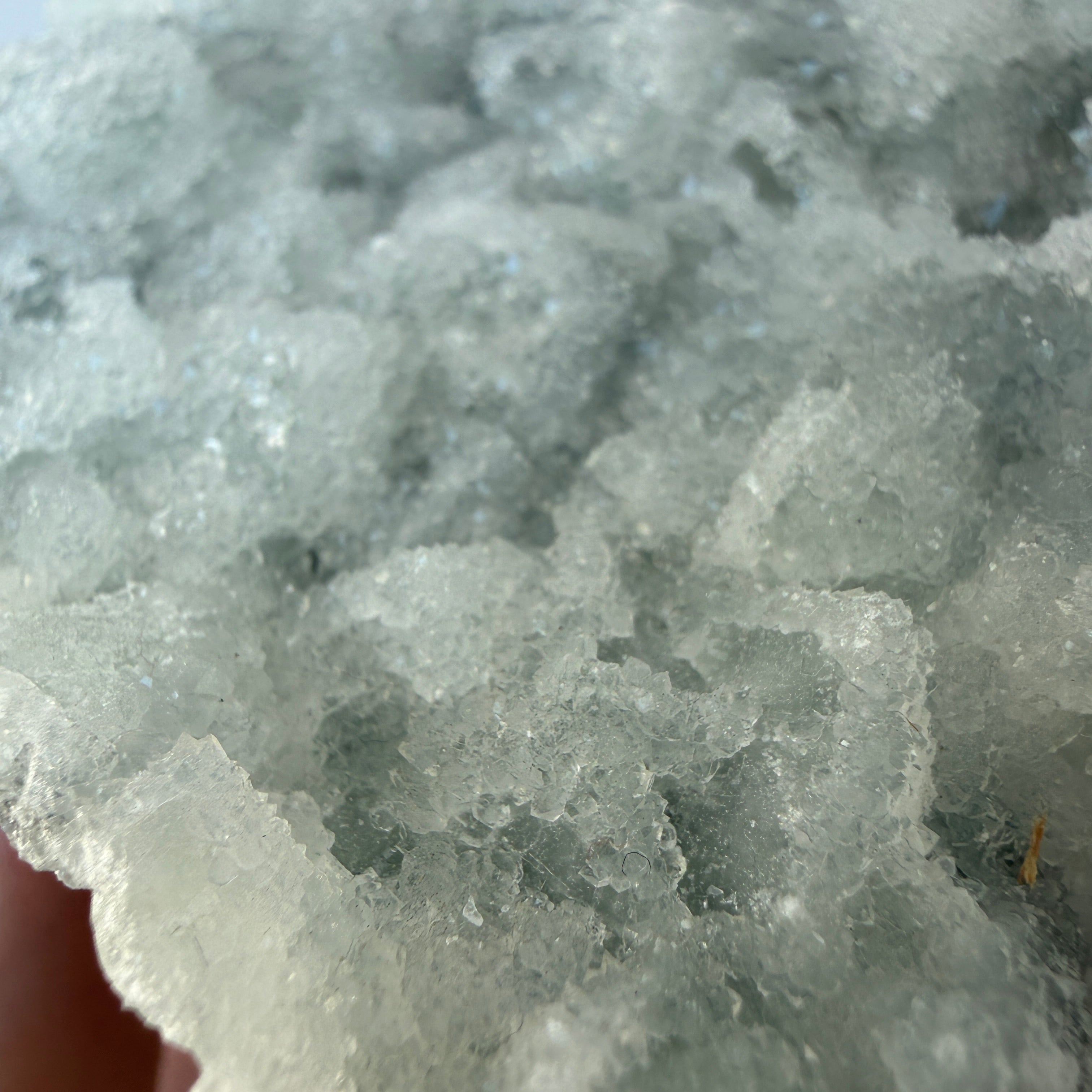 Fluorit mit glitzerndem Quarz, grüner Sugarfluorit, Einzelstück