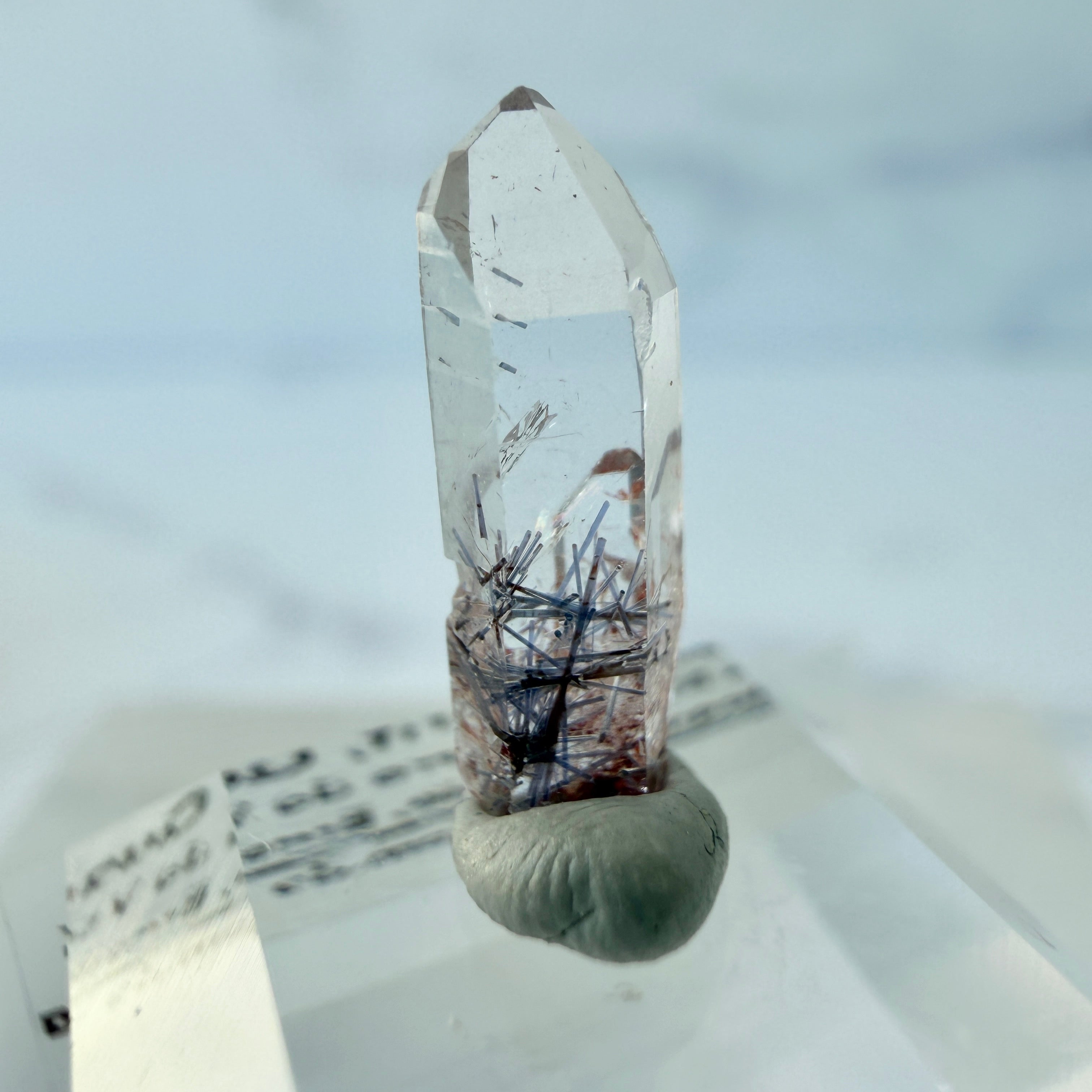 Dumortierit in Quarz, Dumortieritquarz Spitze, Einzelstück