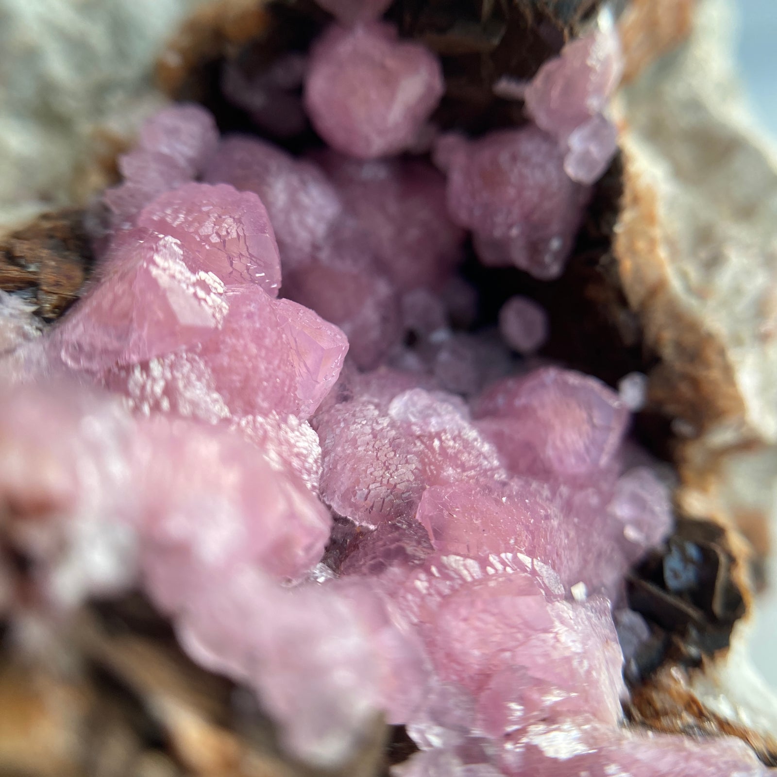 Cobalt Calcit mit schönem Glanz