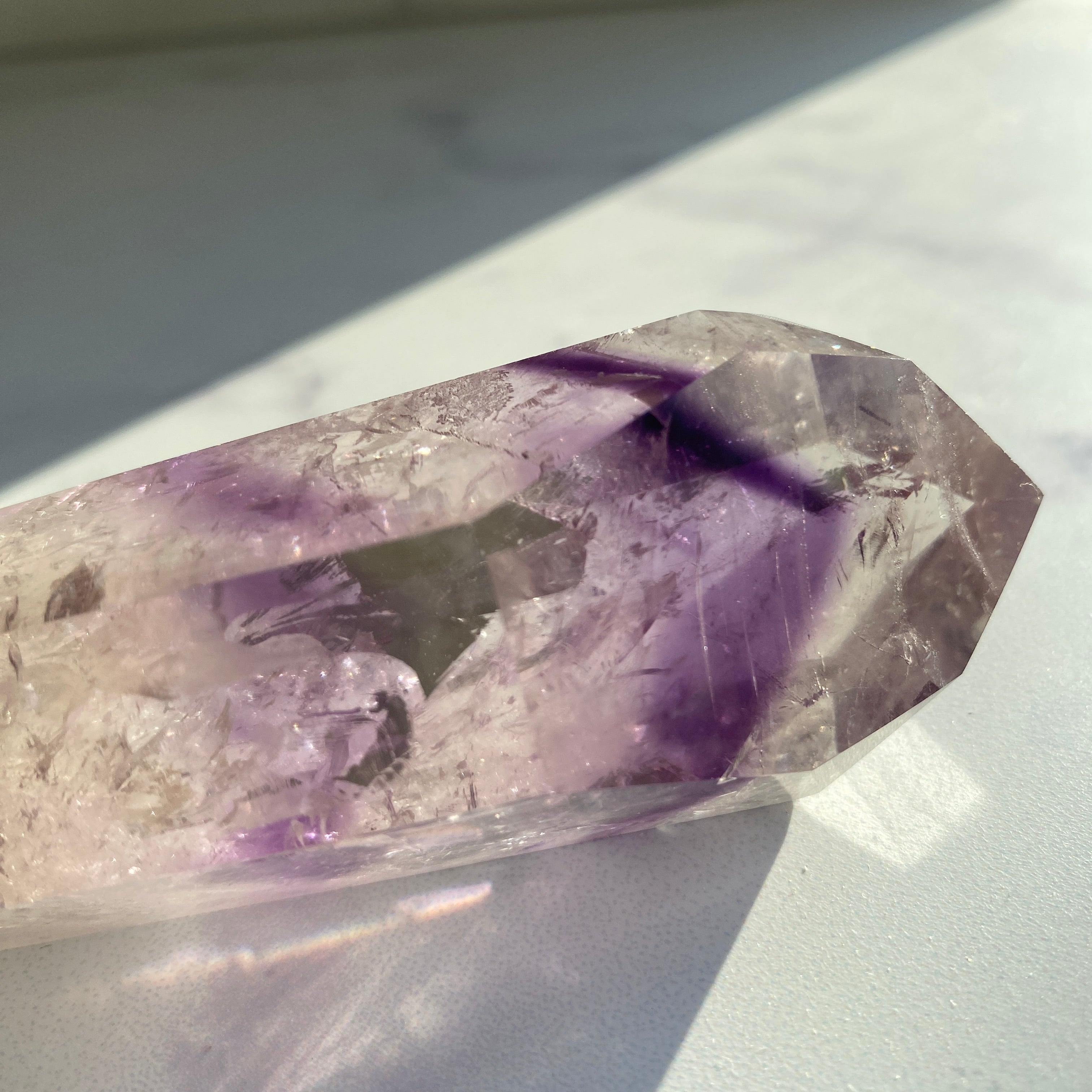 Großer Amethyst mit Phantomen Doppelender