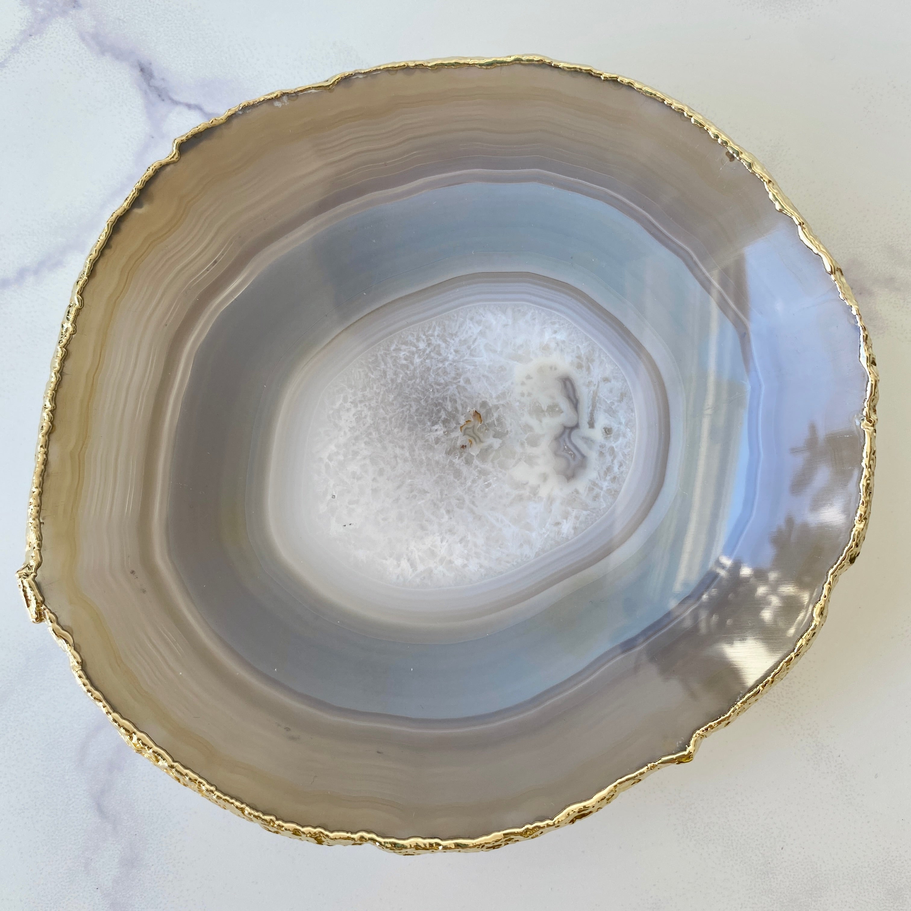 Natursteinschale für Kleinigkeiten mit Goldrand