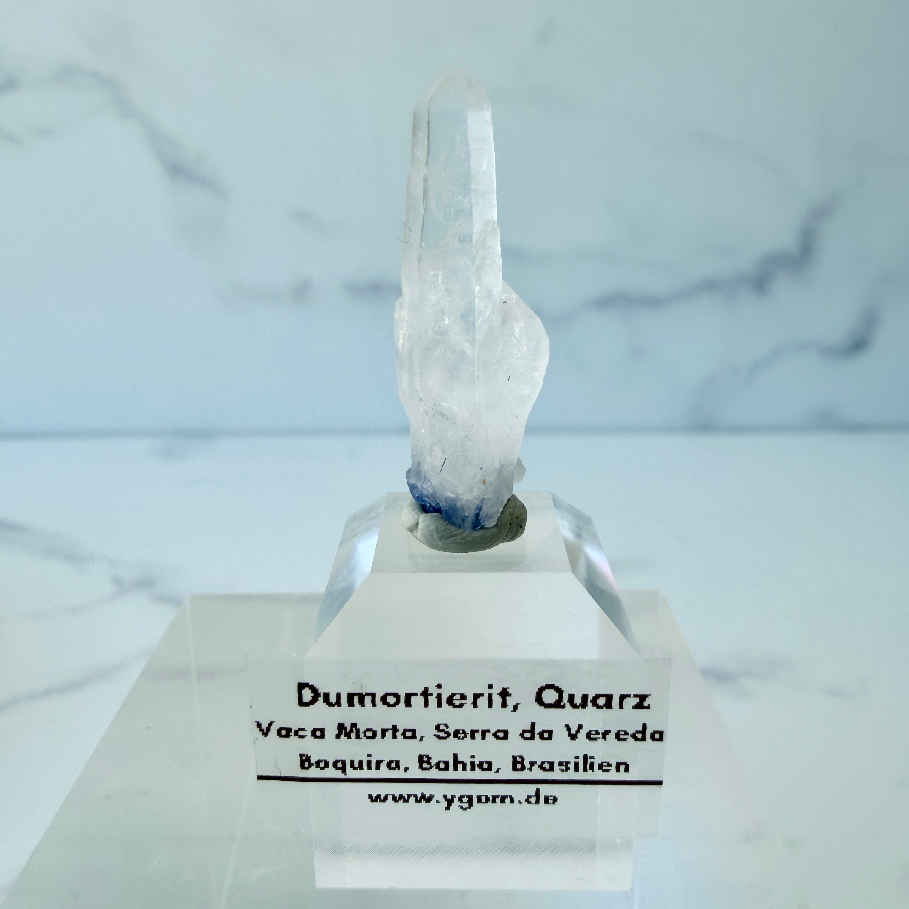 Dumortierit in Quarz, Dumortieritquarz Spitze, Einzelstück