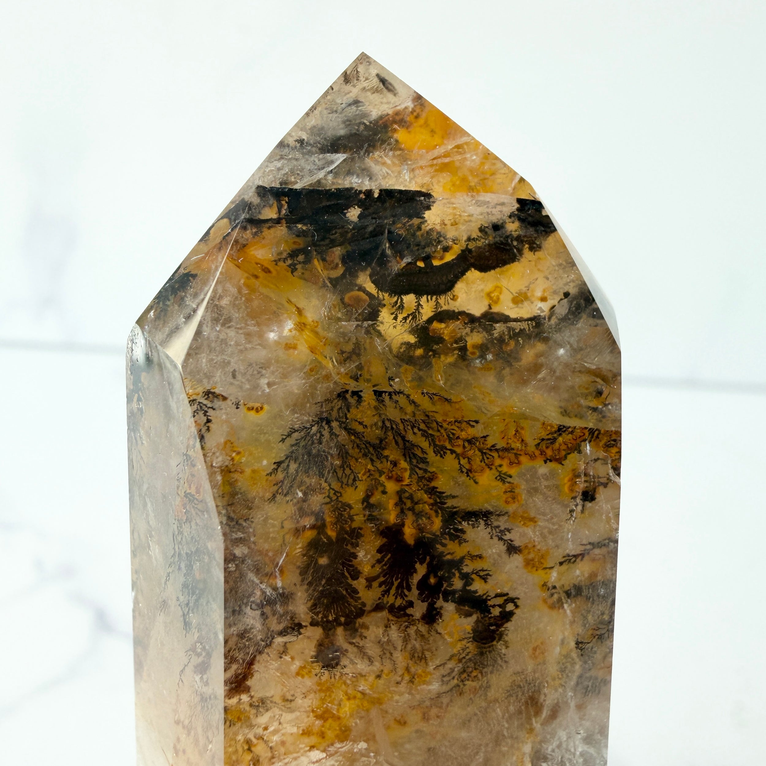 Hoher Golden Healer Obelisk mit Dendriten, Einzelstück