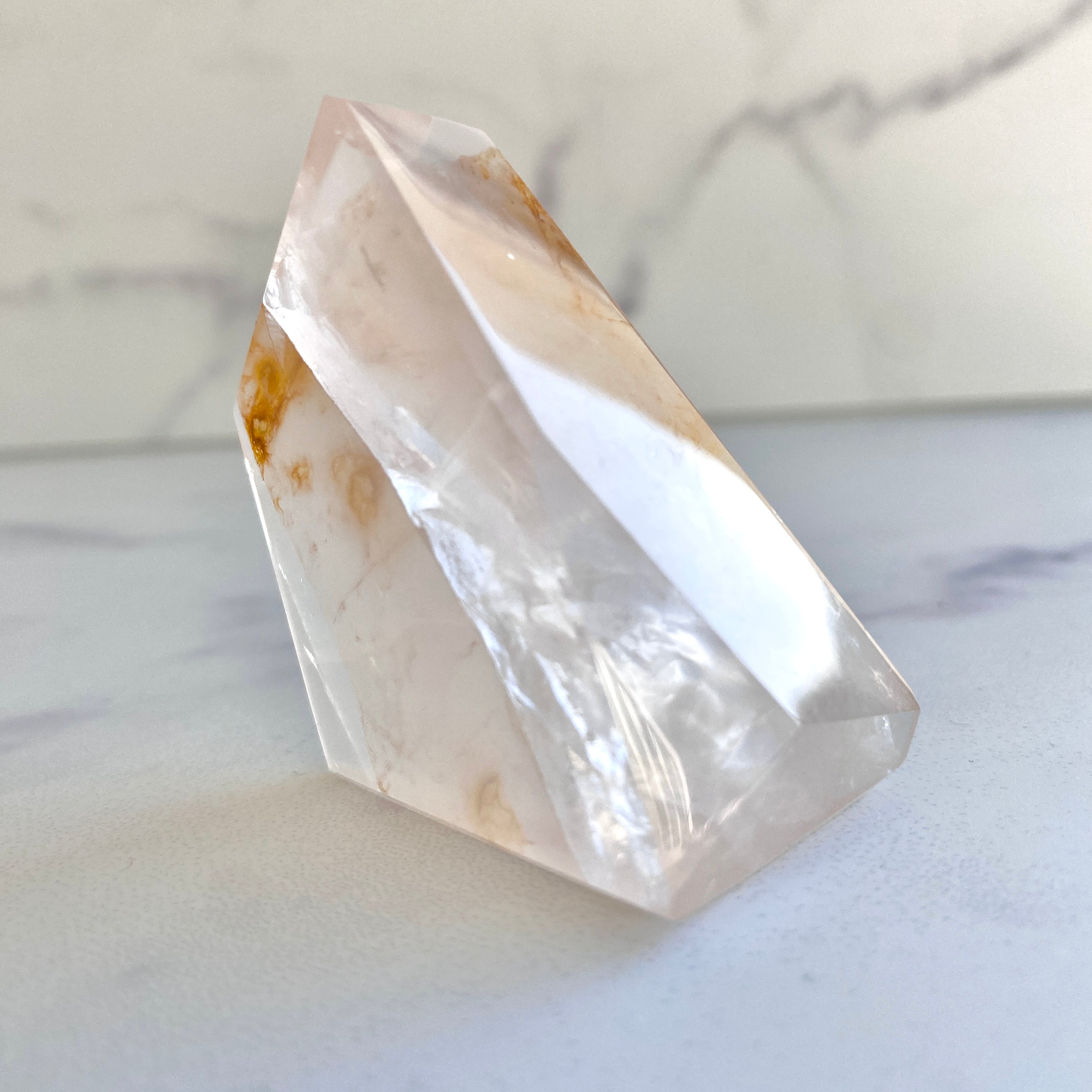 Bergkristall mit Hämatiteinschluss