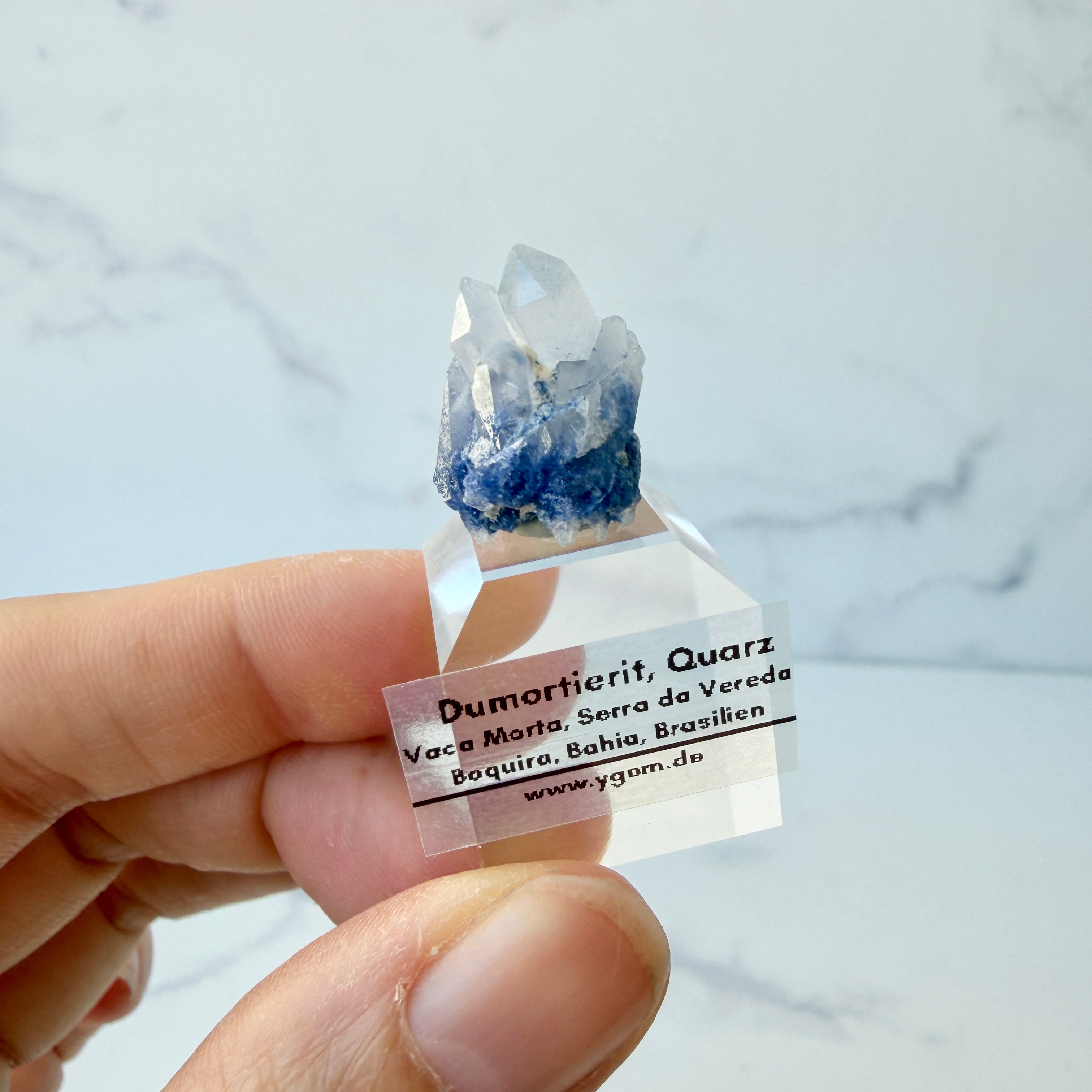 Dumortierit in Quarz, Dumortieritquarz Cluster, Einzelstück