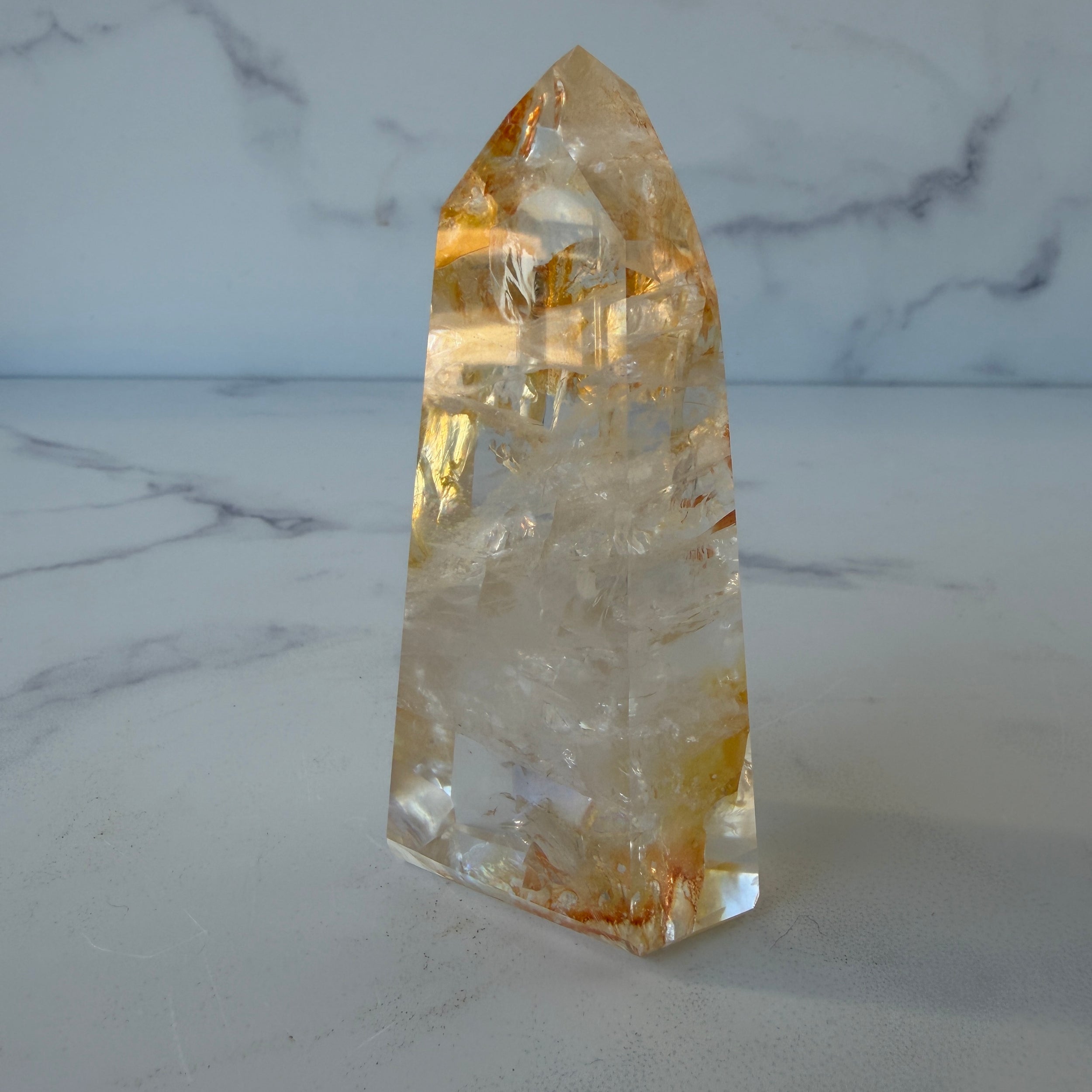 Klarer Golden Healer Obelisk mit Regenbögen, Einzelstück