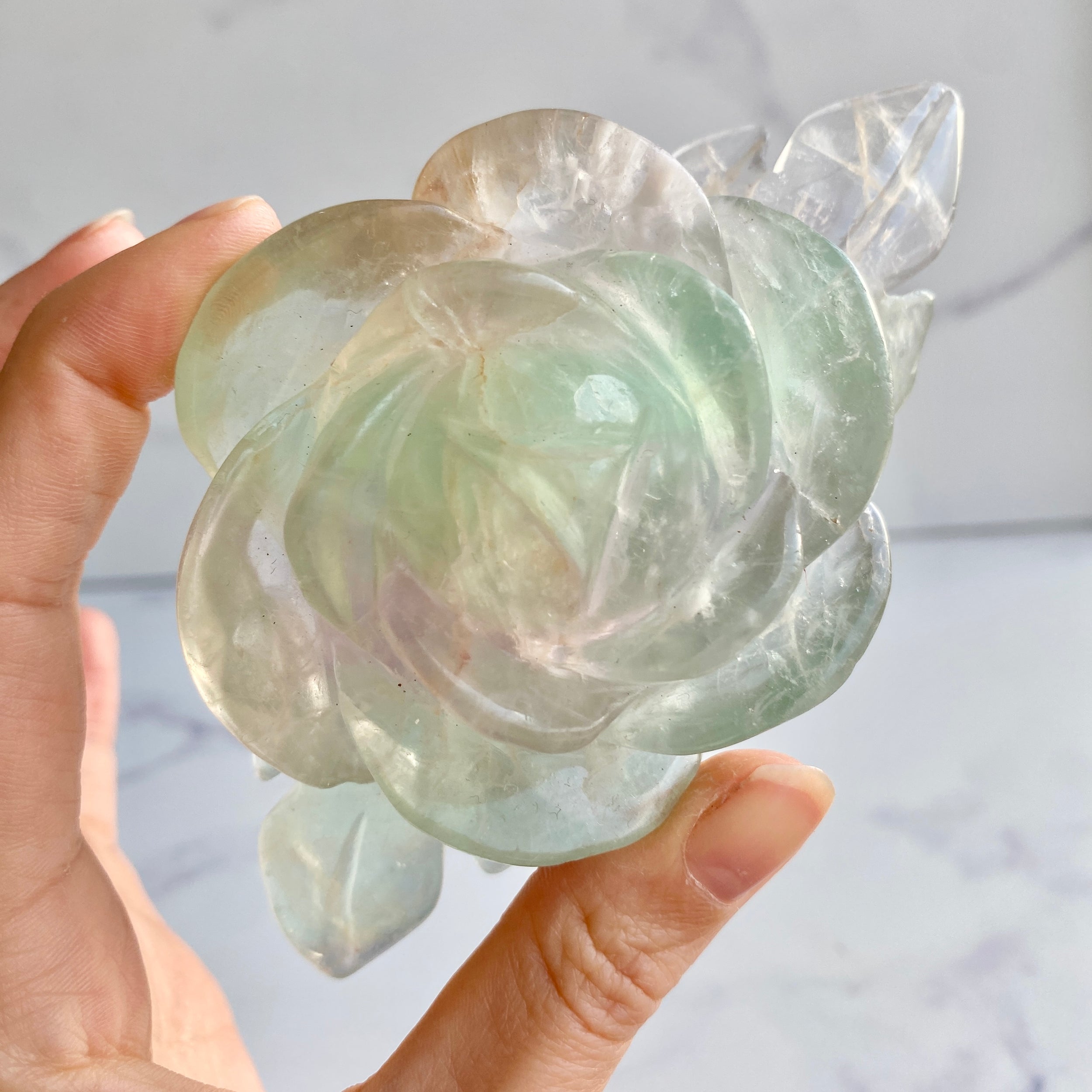 Farbenfrohe Fluorit Rose, Fluorit Carving