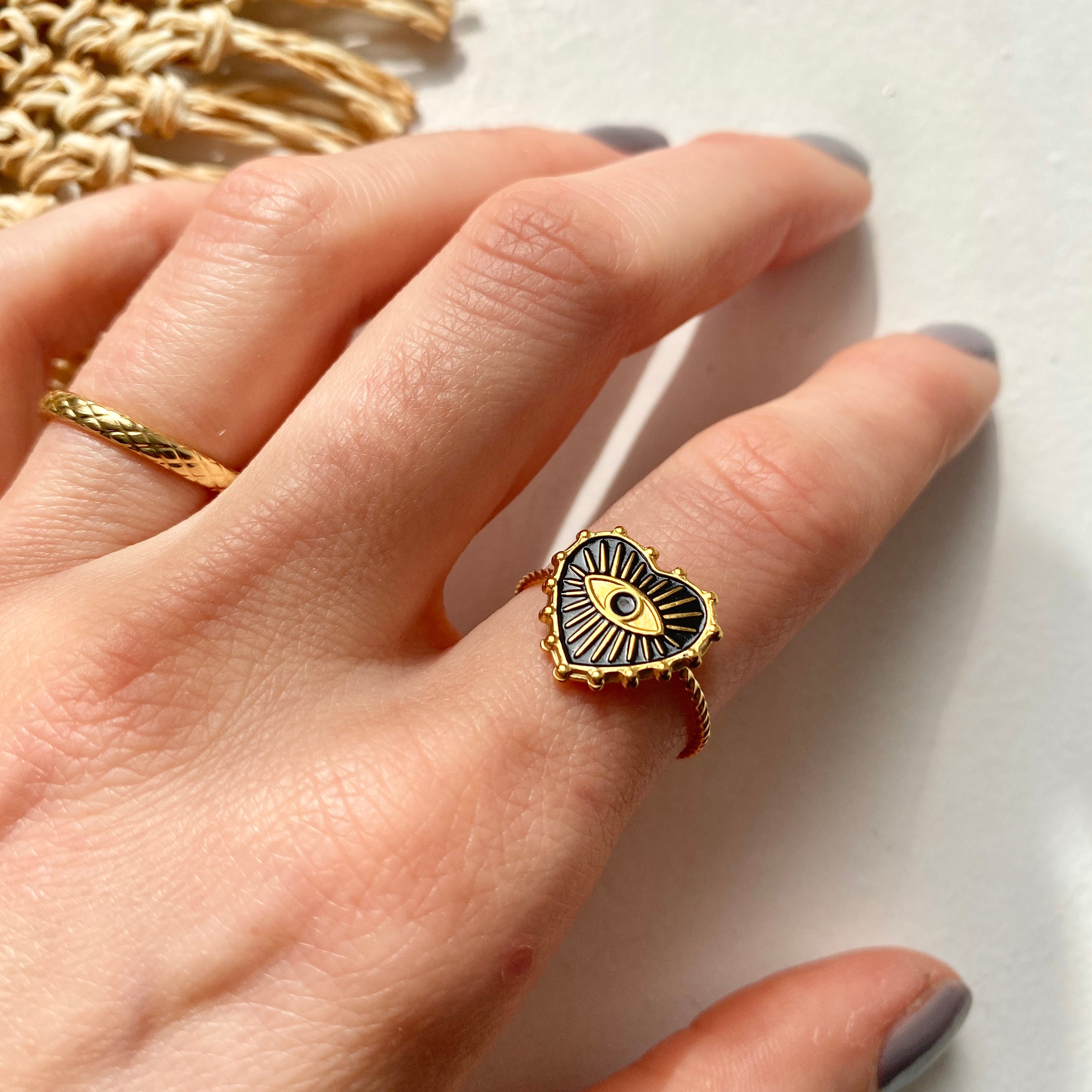 Ring Evil Eye in Herzform - Abbildung