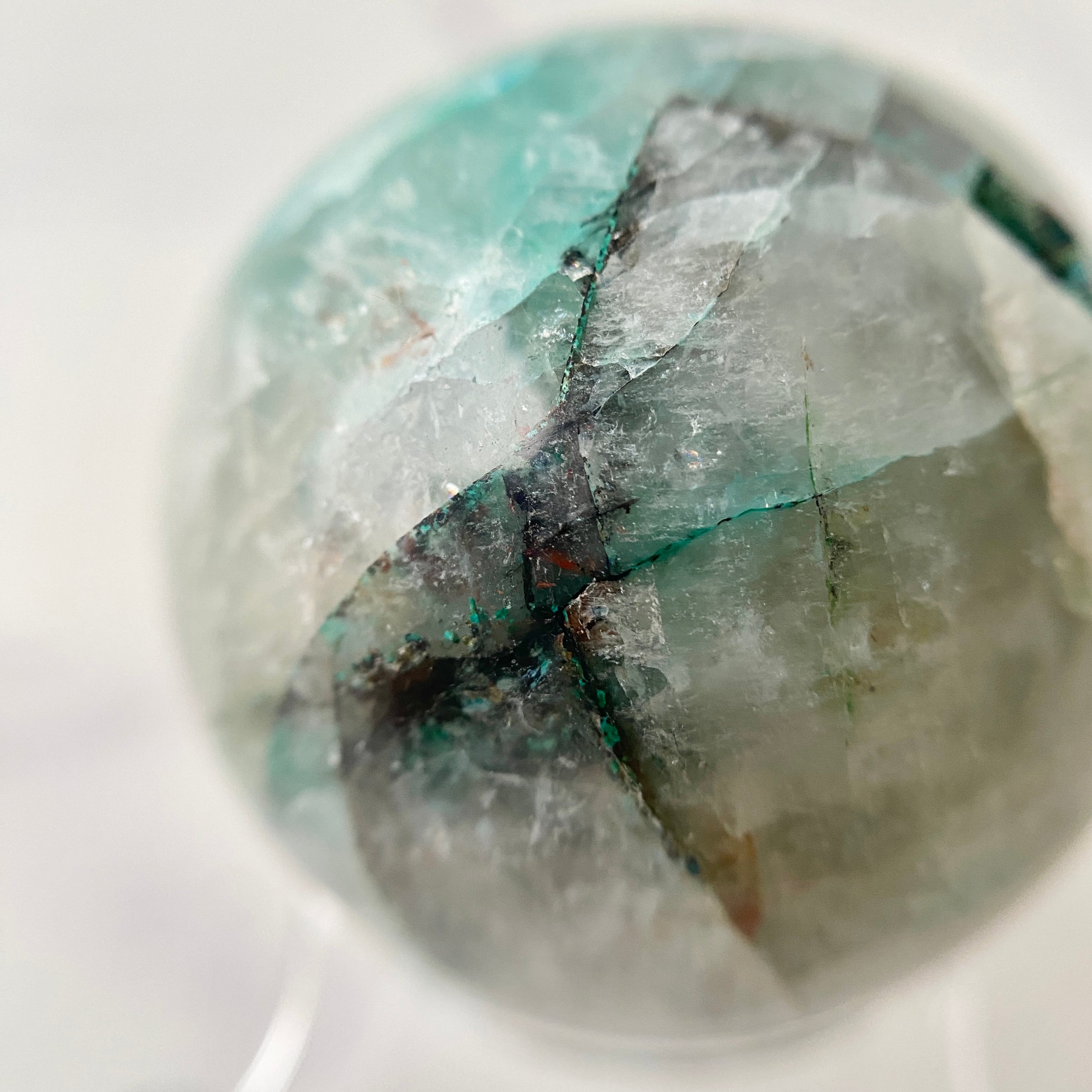 Chrysocoll in Quarz Kugel