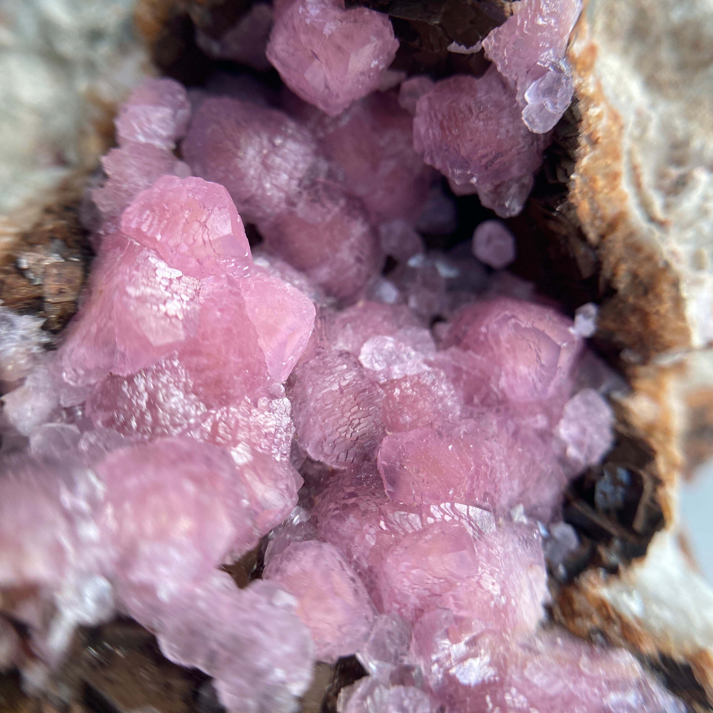 Cobalt Calcit mit schönem Glanz