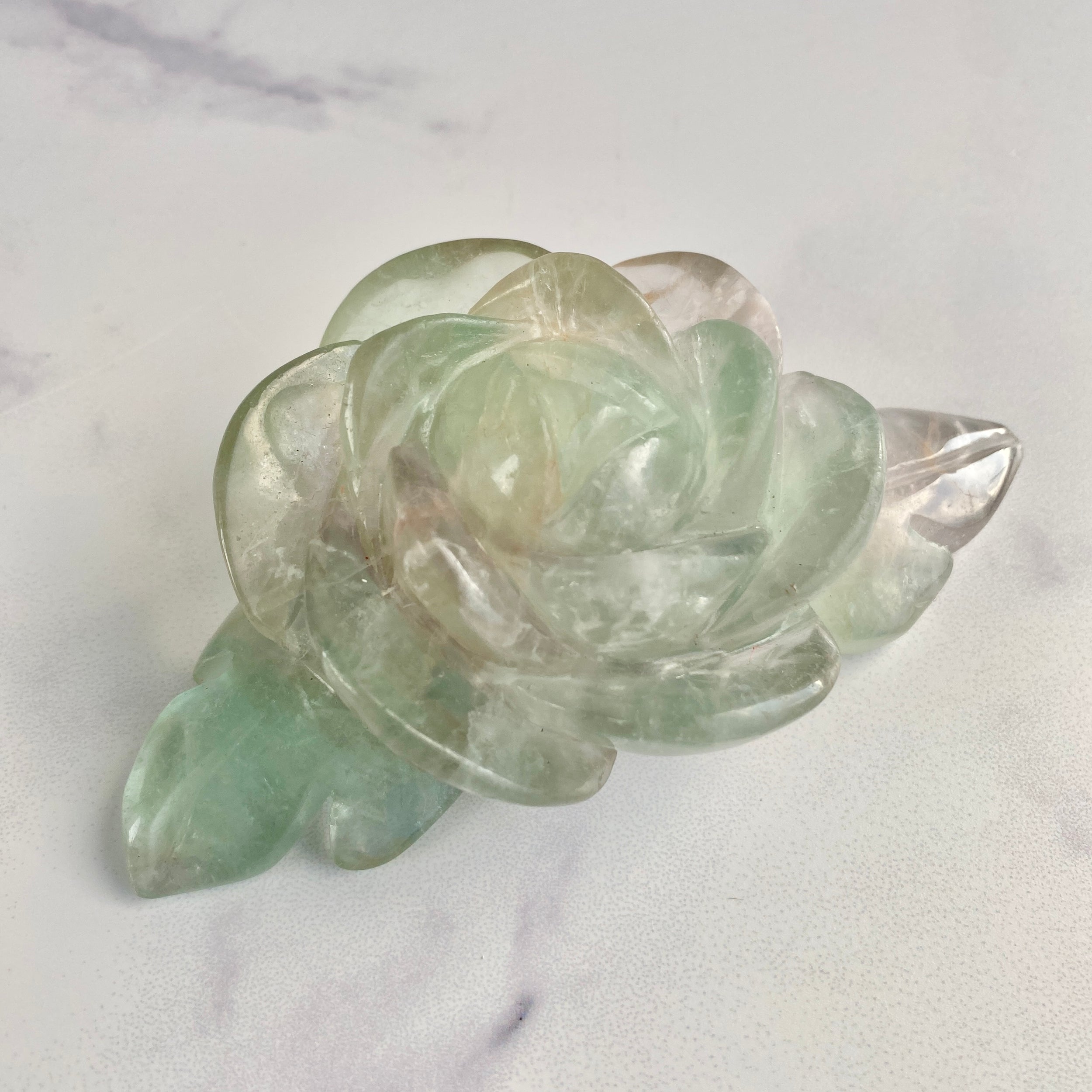 Farbenfrohe Fluorit Rose, Fluorit Carving