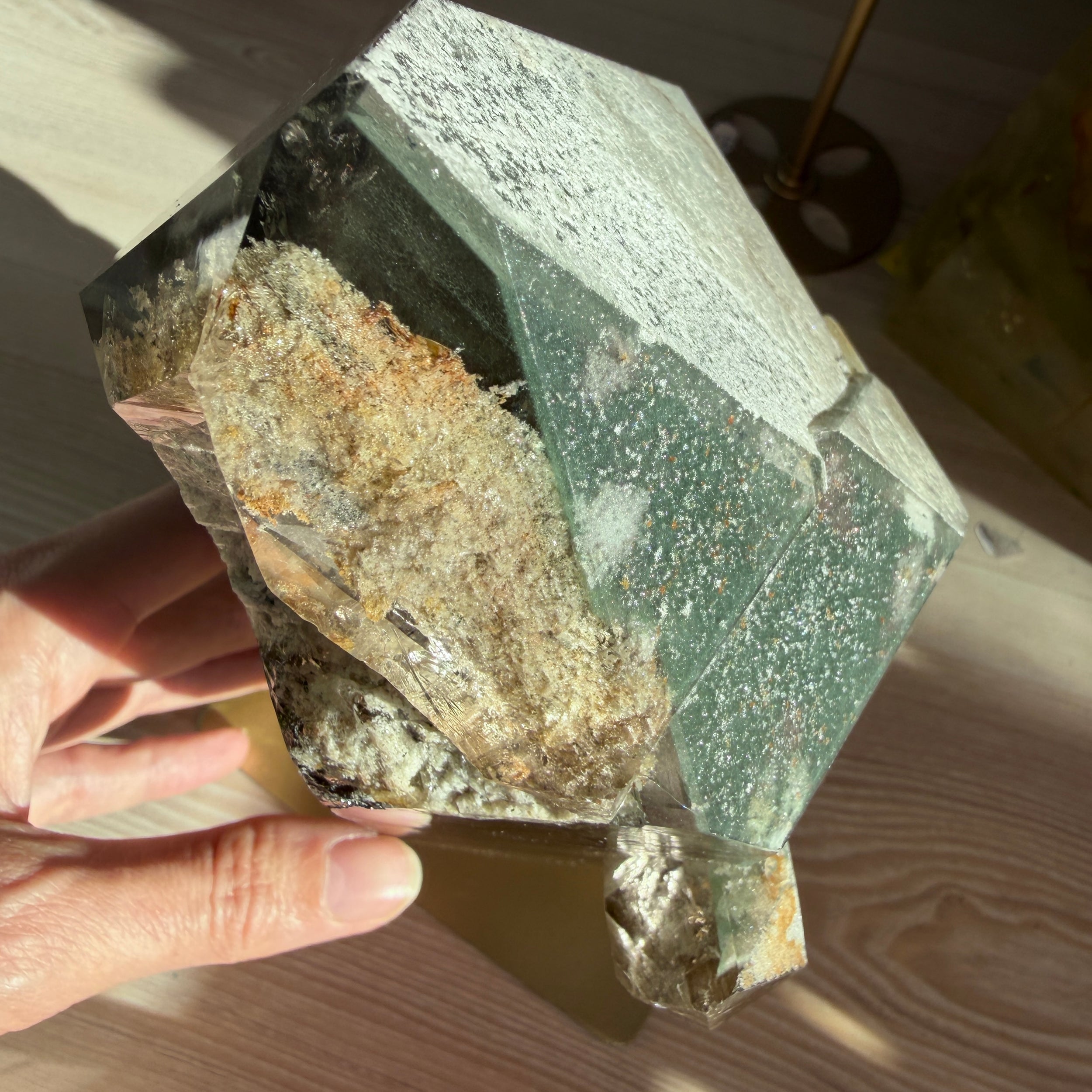 Rauchquarzcluster mit Chloritphantomen XL roh