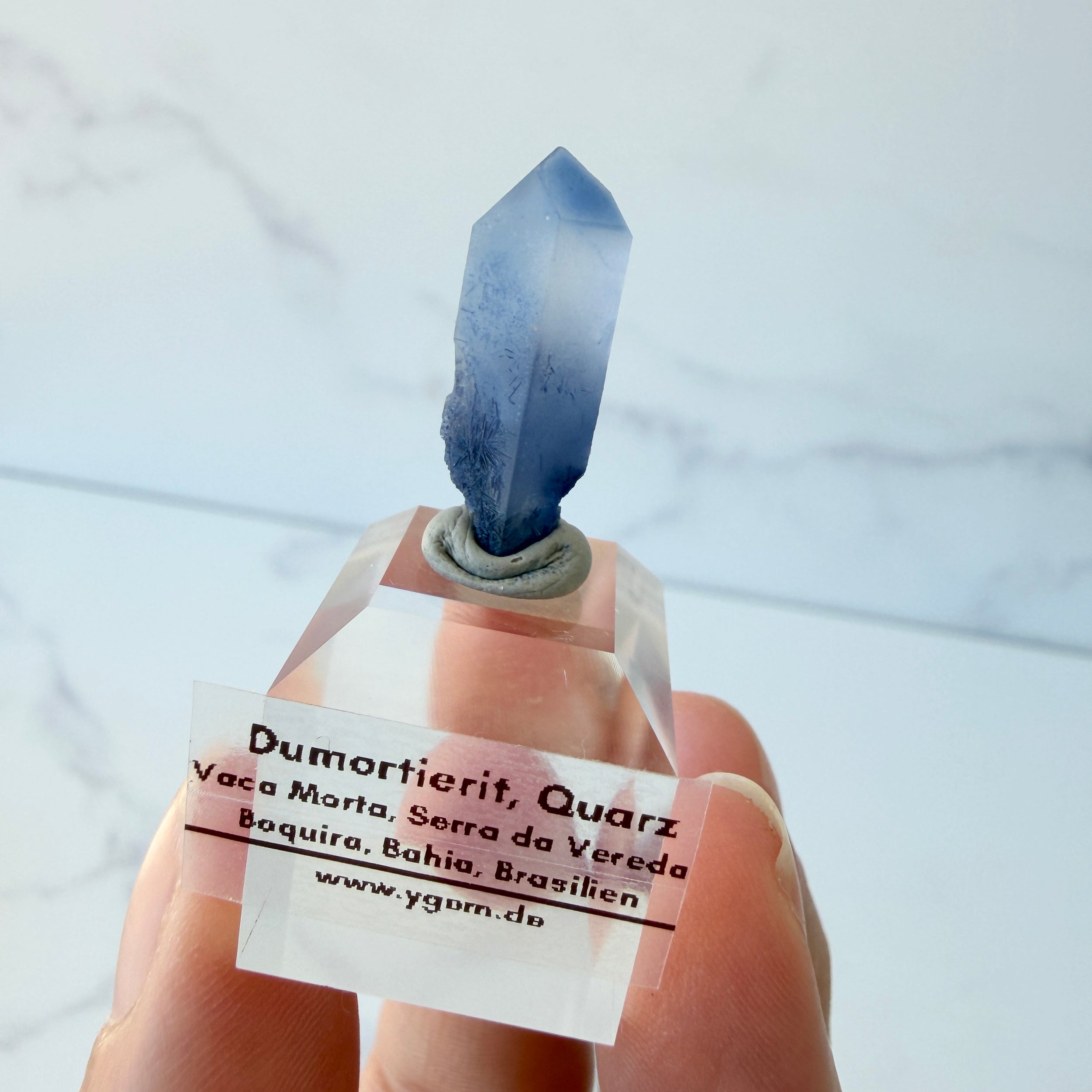 Dumortierit in Quarz, Dumortieritquarz Spitze, Einzelstück