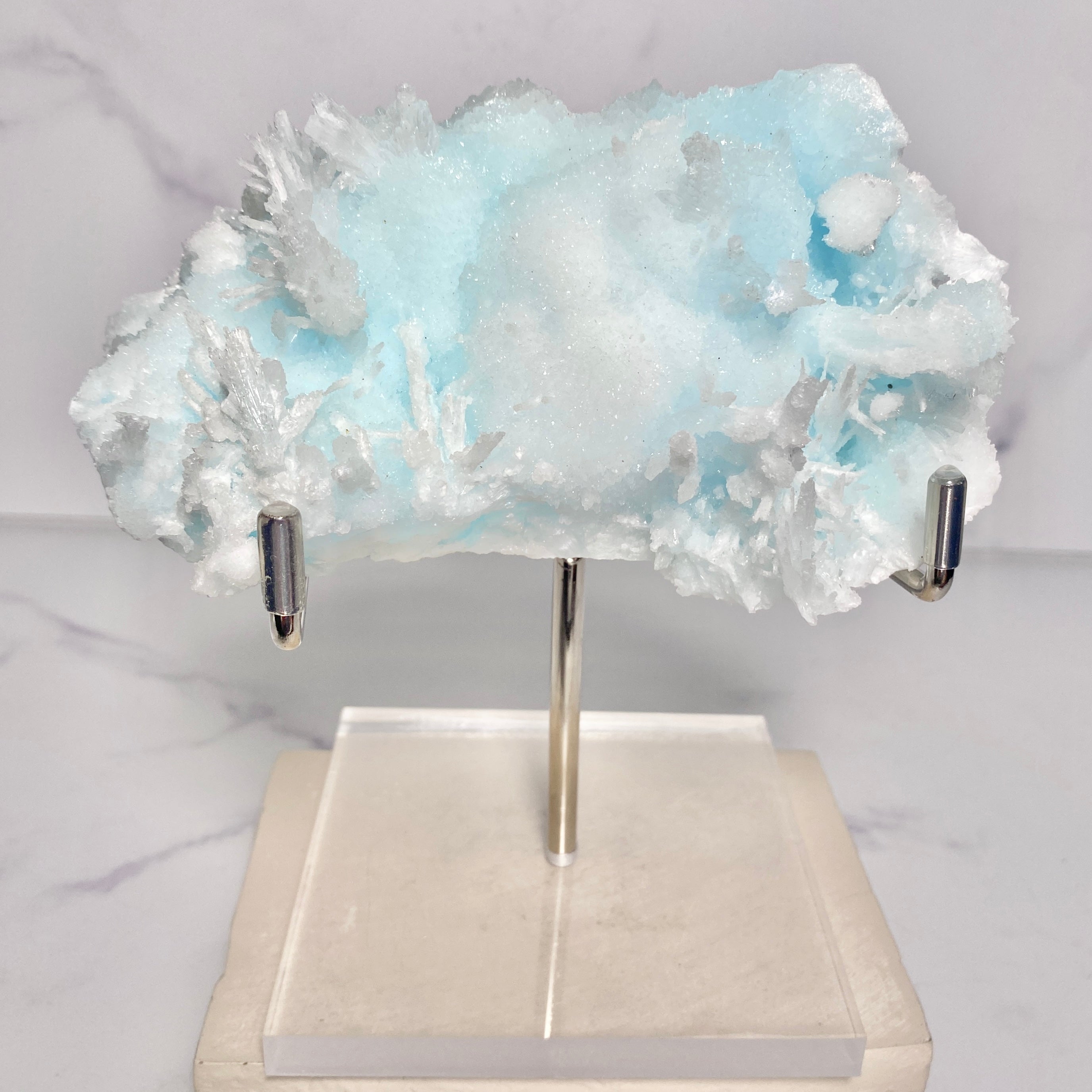 blauer Aragonit inklusive Ständer