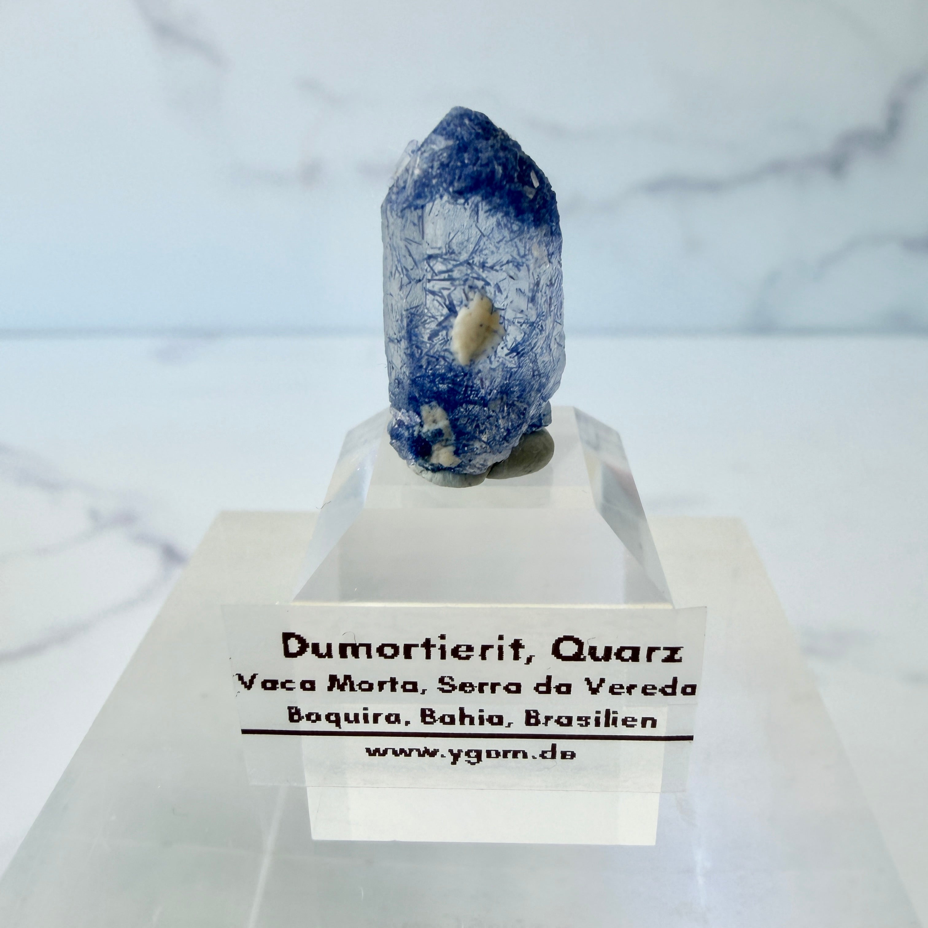Dumortierit in Quarz, Dumortieritquarz Spitze, Einzelstück