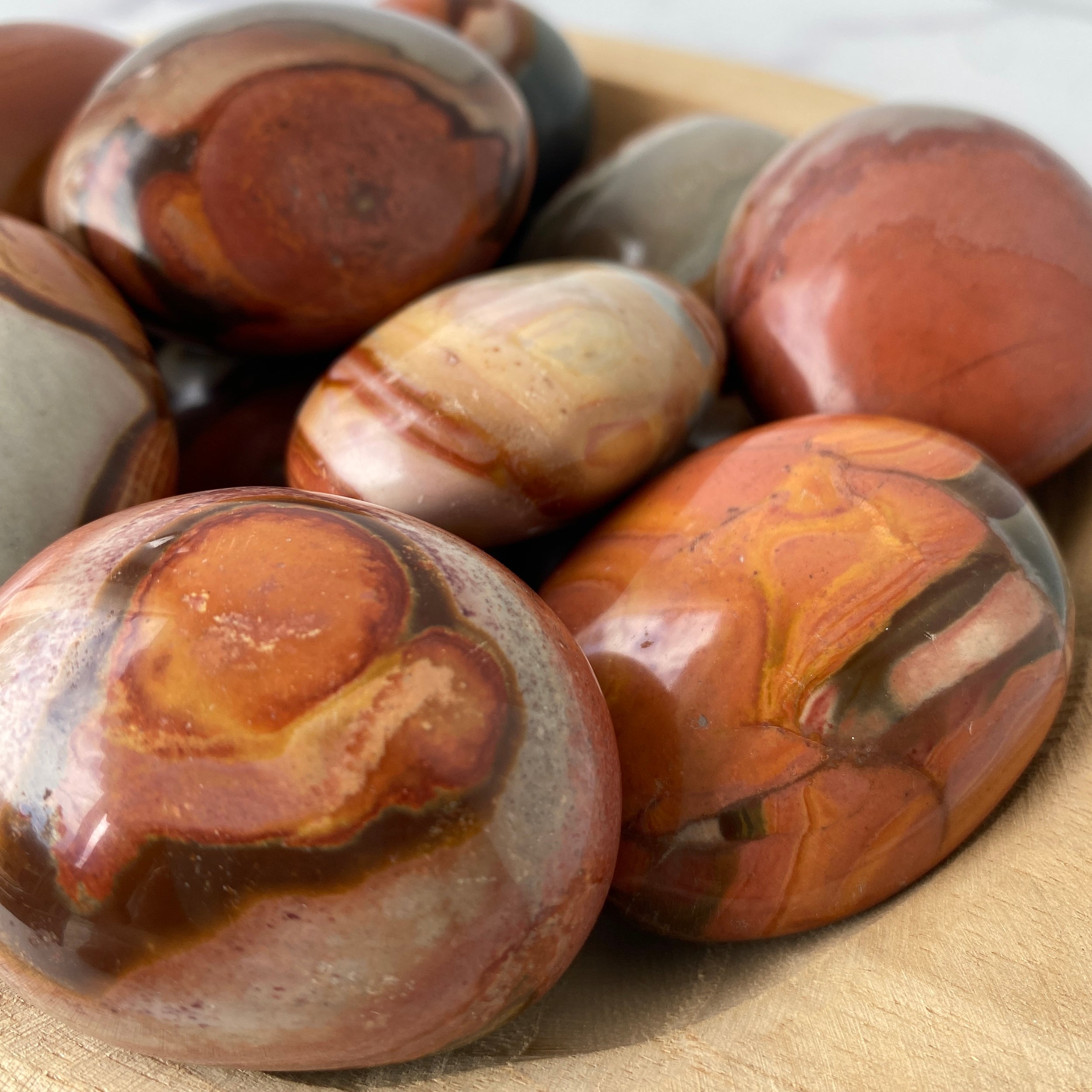 Polychrom Jaspis Handschmeichler