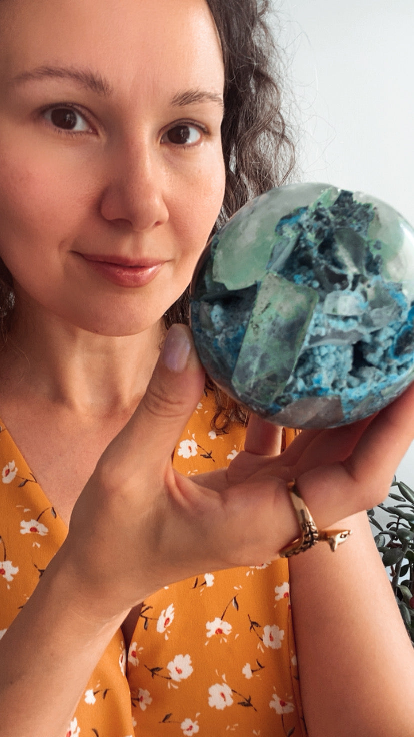 XL Chrysocoll in Quarz Sphere