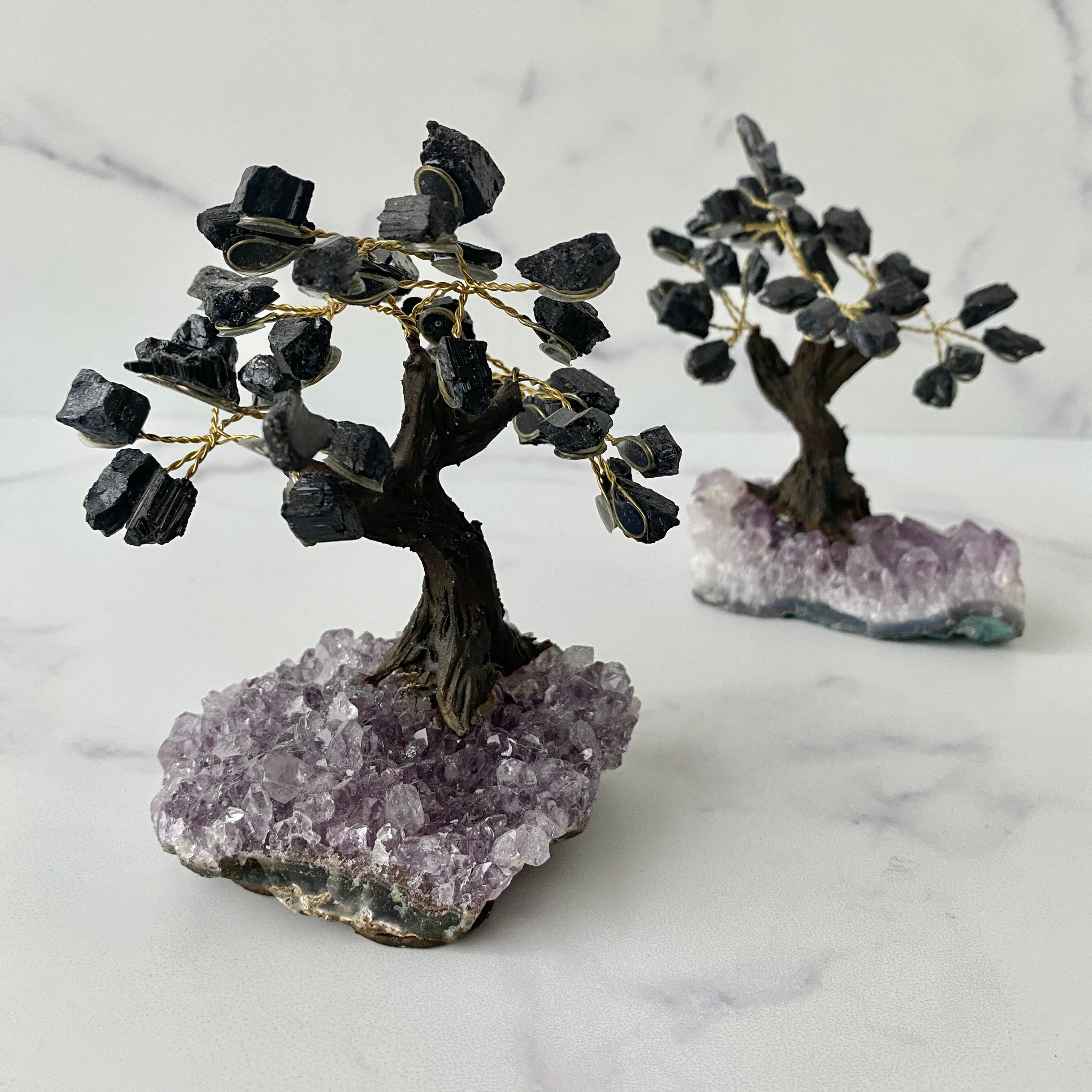 Turmalin Baum auf Amethyst Cluster