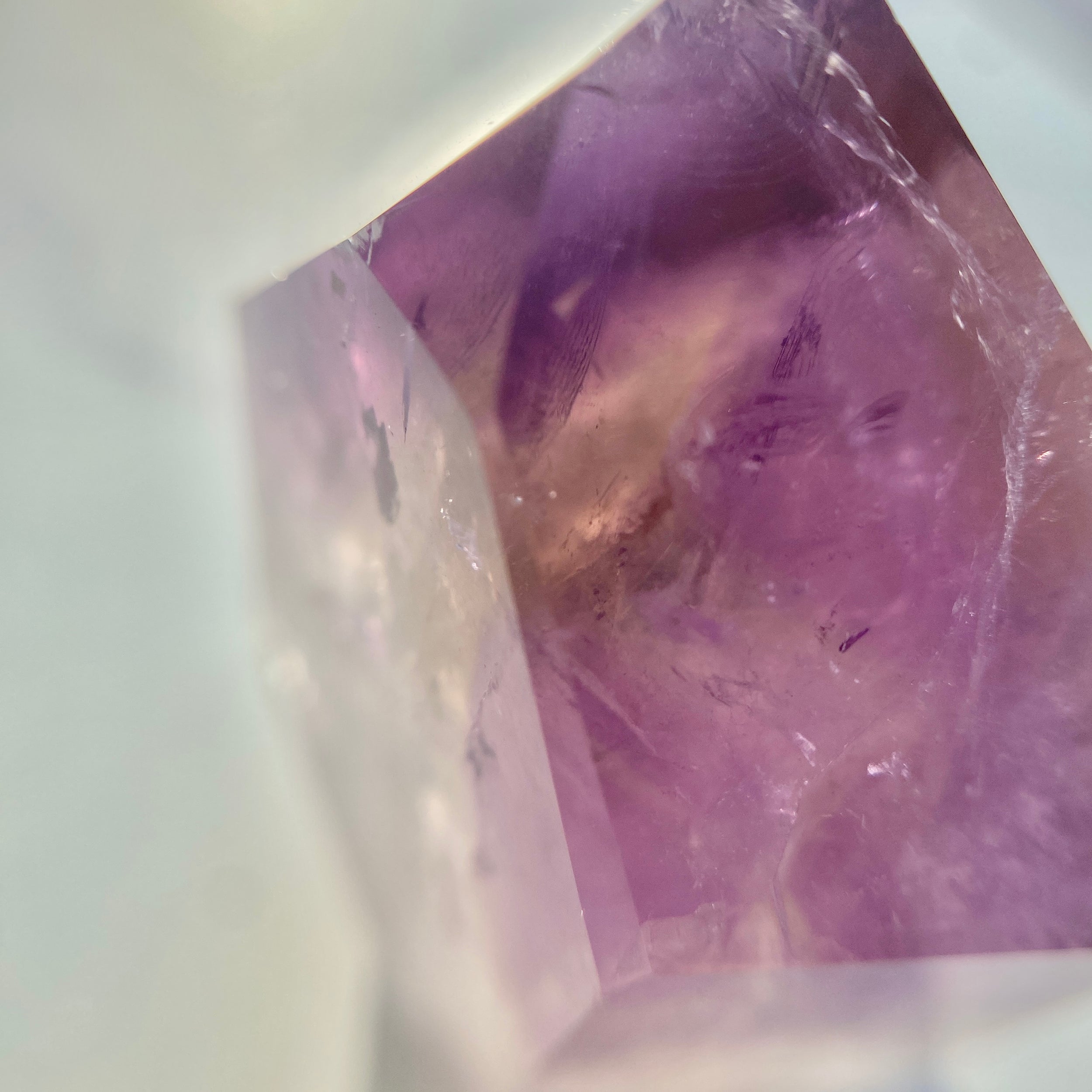 Ametrin Turm, Amethyst mit Citrin Turm