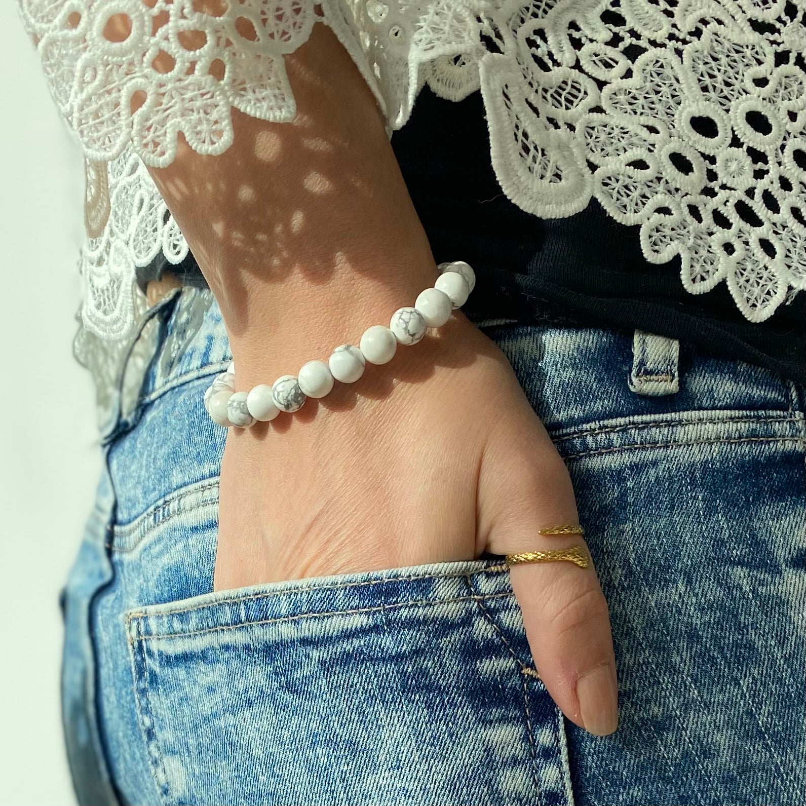 Howlith Armband