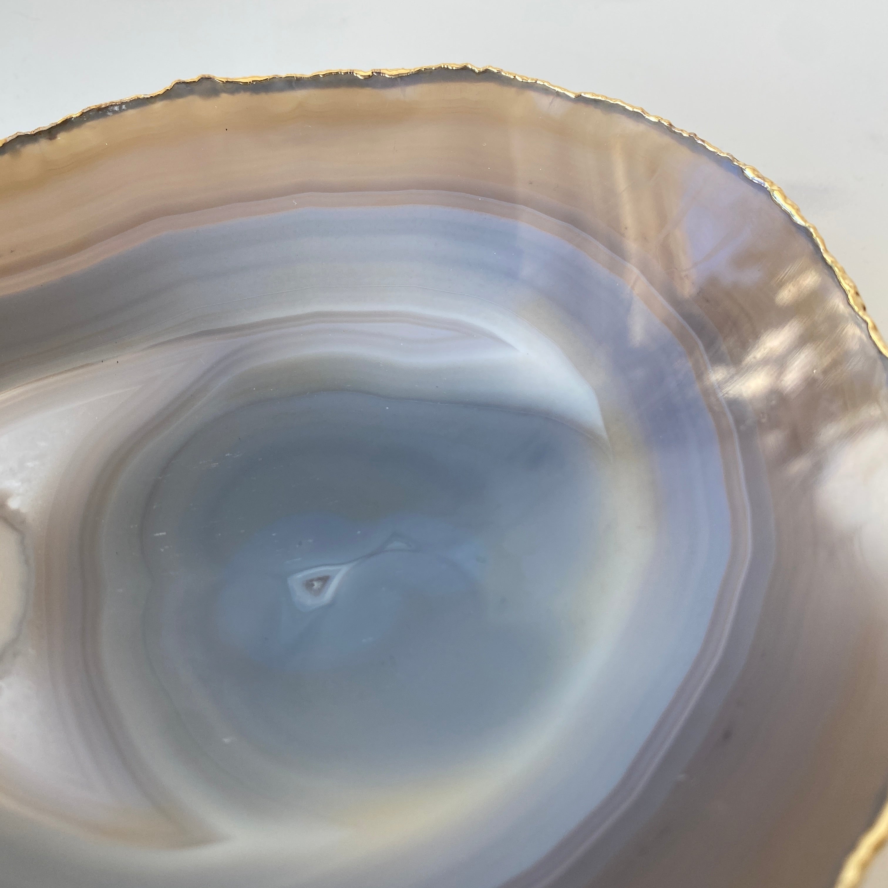 Ablageschale aus Achat mit Gold