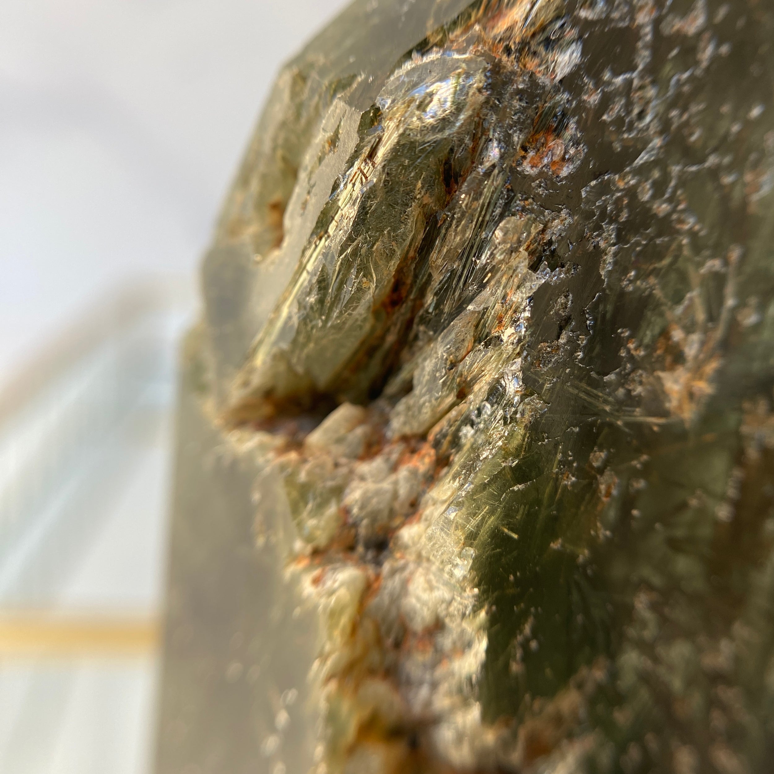 Aktinolith in Quarz Turm