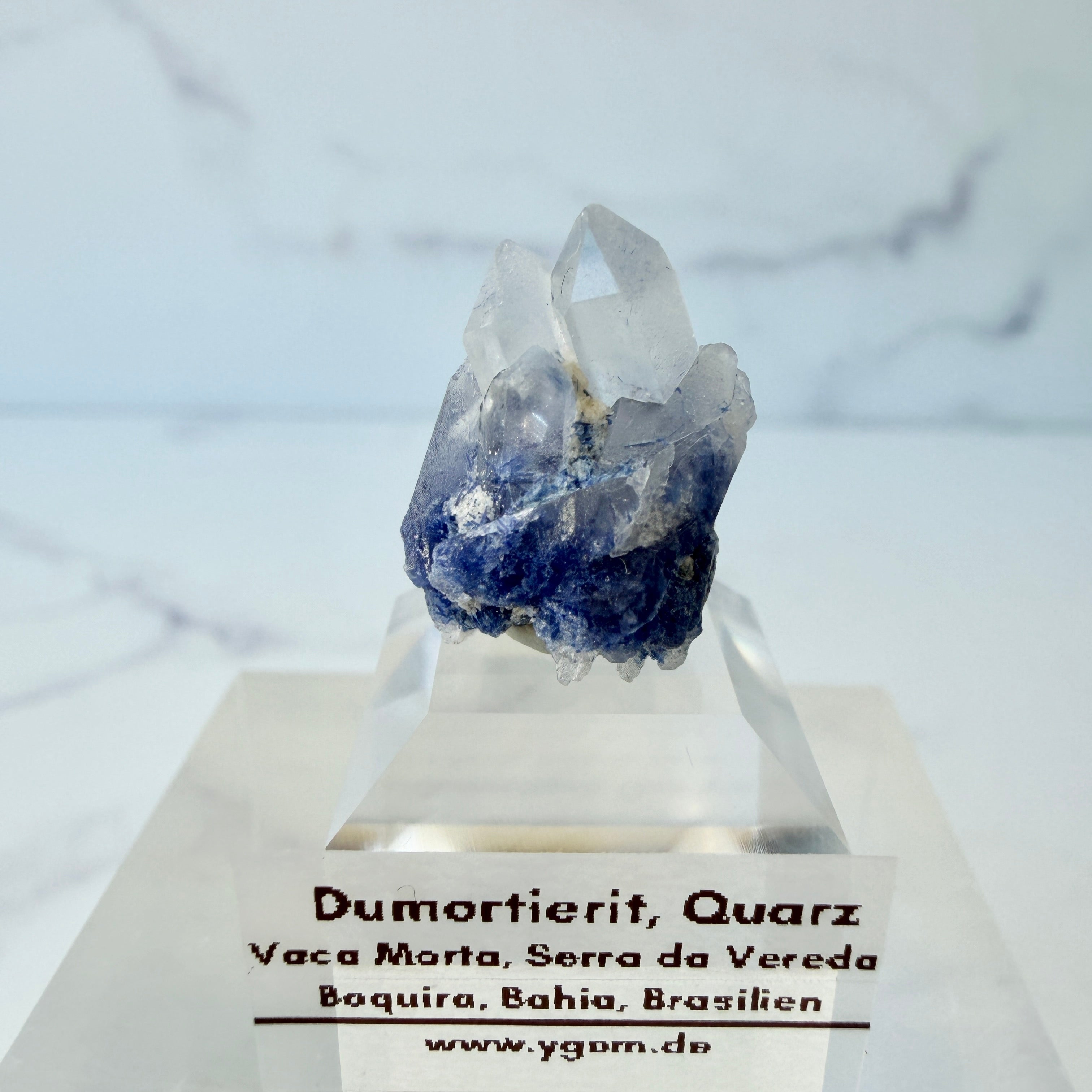 Dumortierit in Quarz, Dumortieritquarz Cluster, Einzelstück