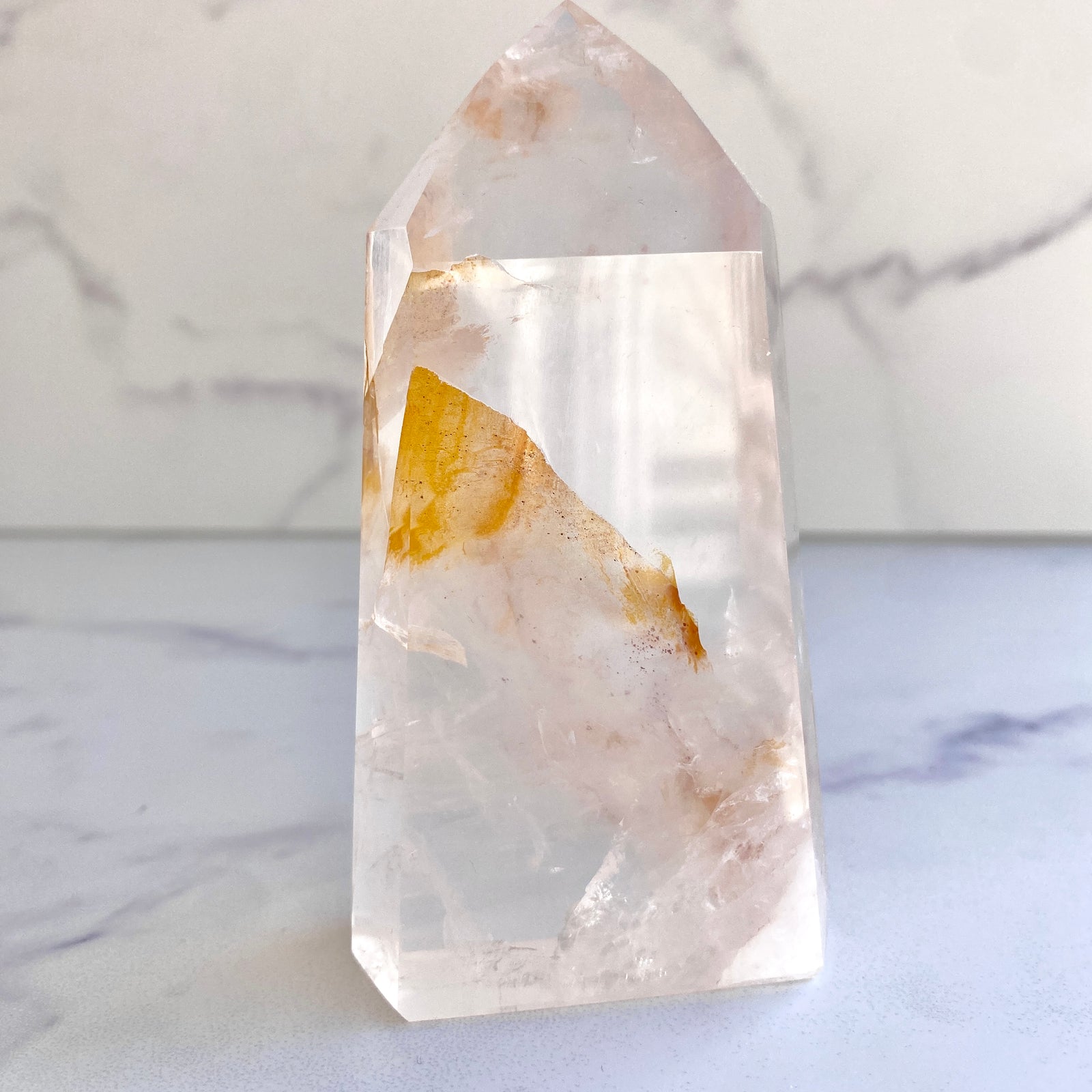 Klarer Hämatoid Quarz Turm