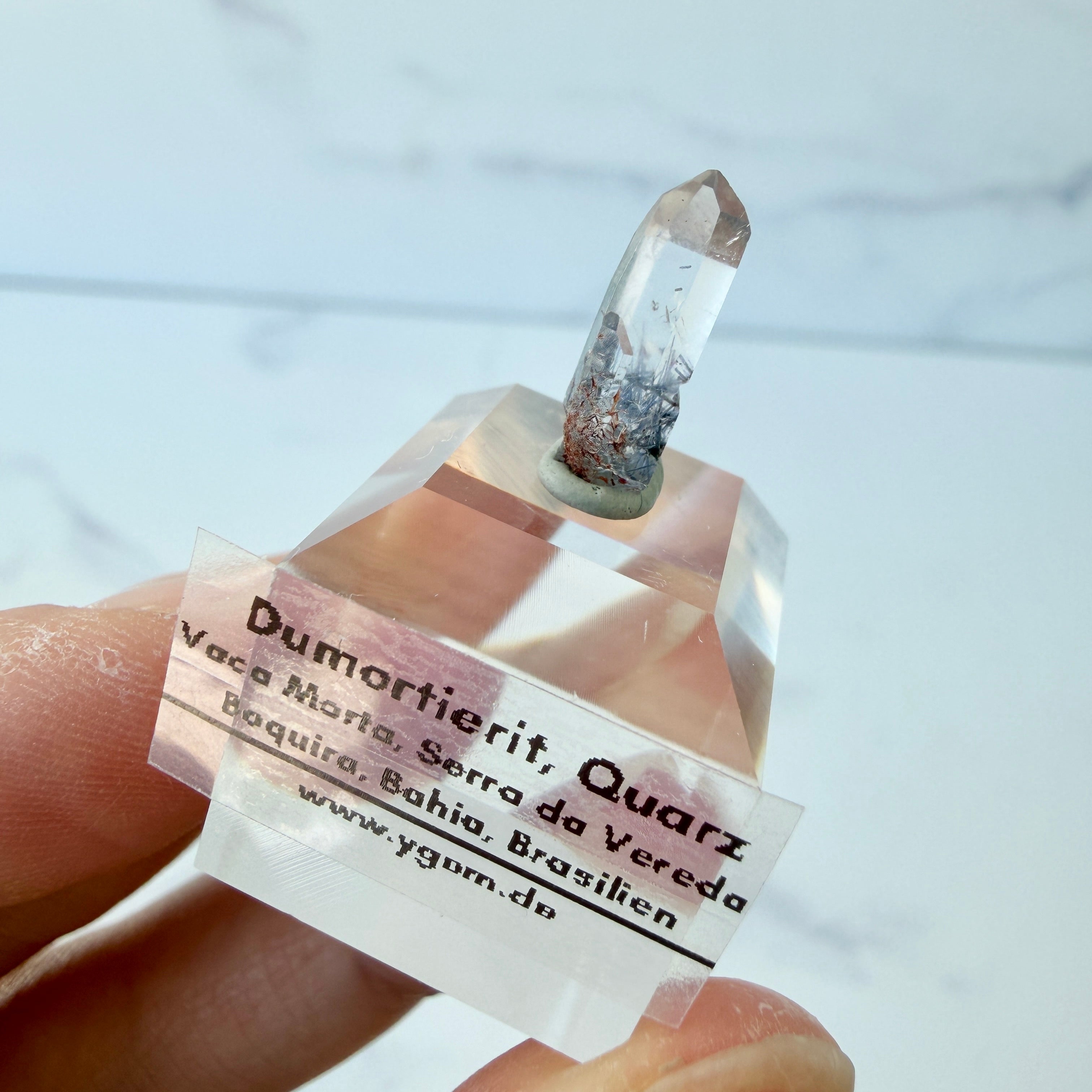 Dumortierit in Quarz, Dumortieritquarz Spitze, Einzelstück