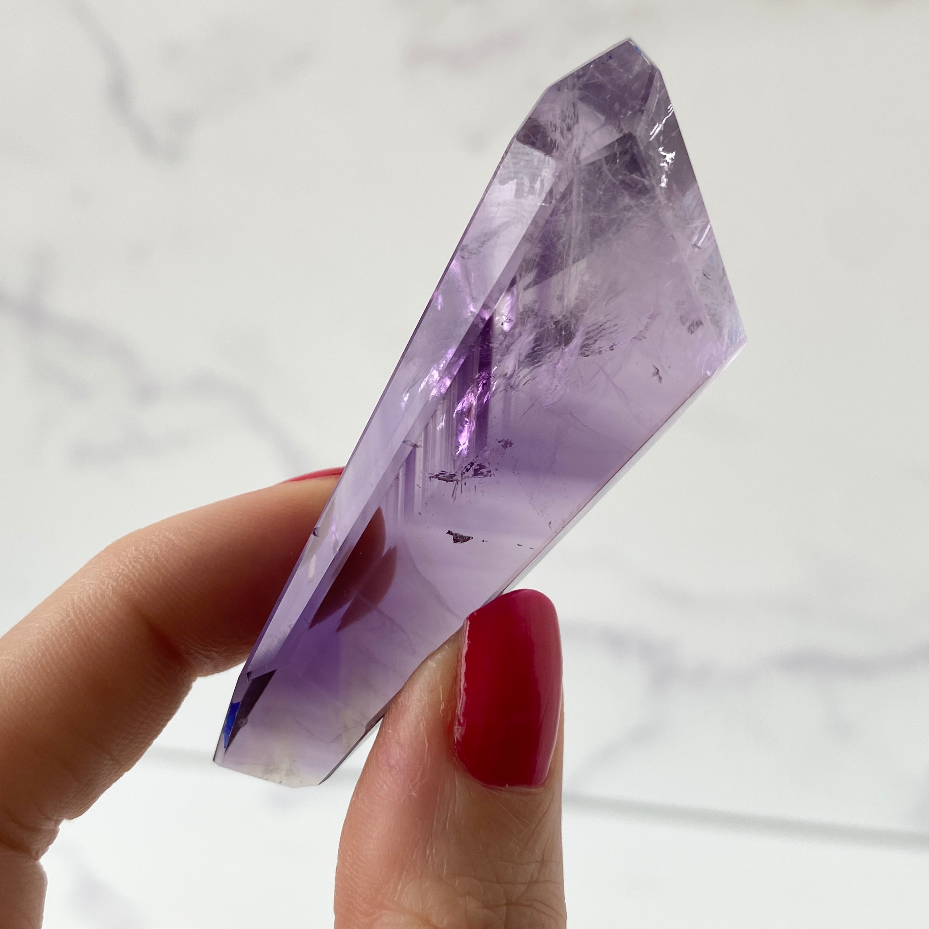 Amethyst Freiform in dunklem Lila