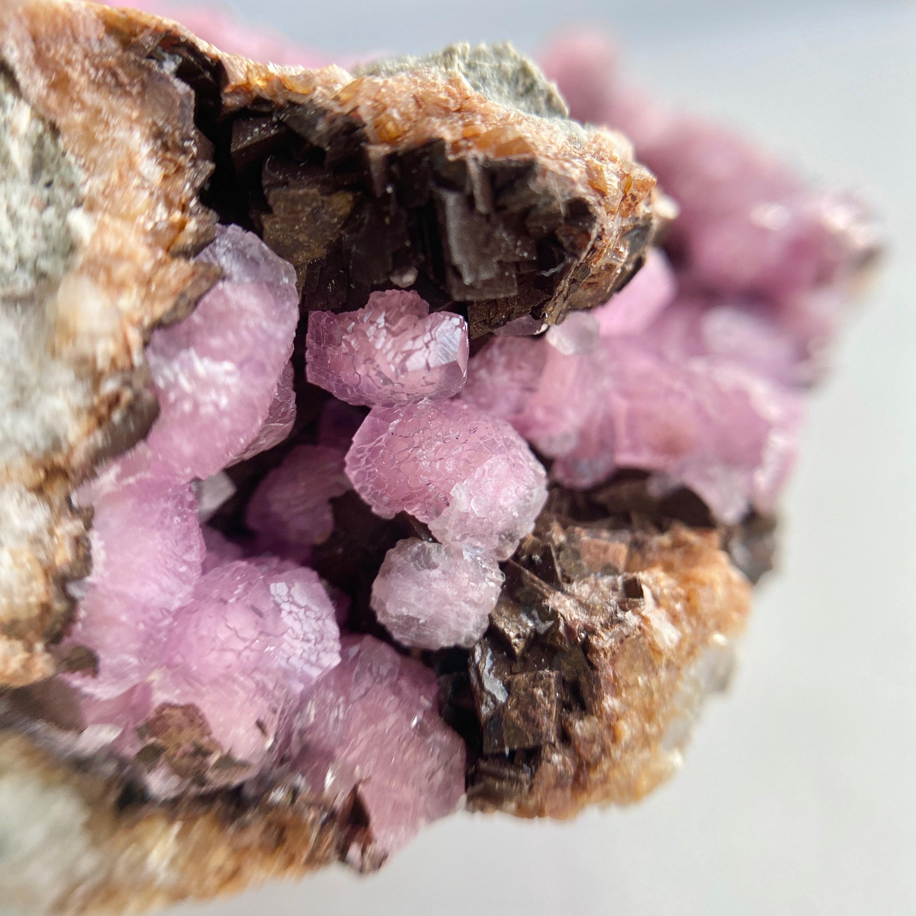 Cobalt Calcit mit schönem Glanz