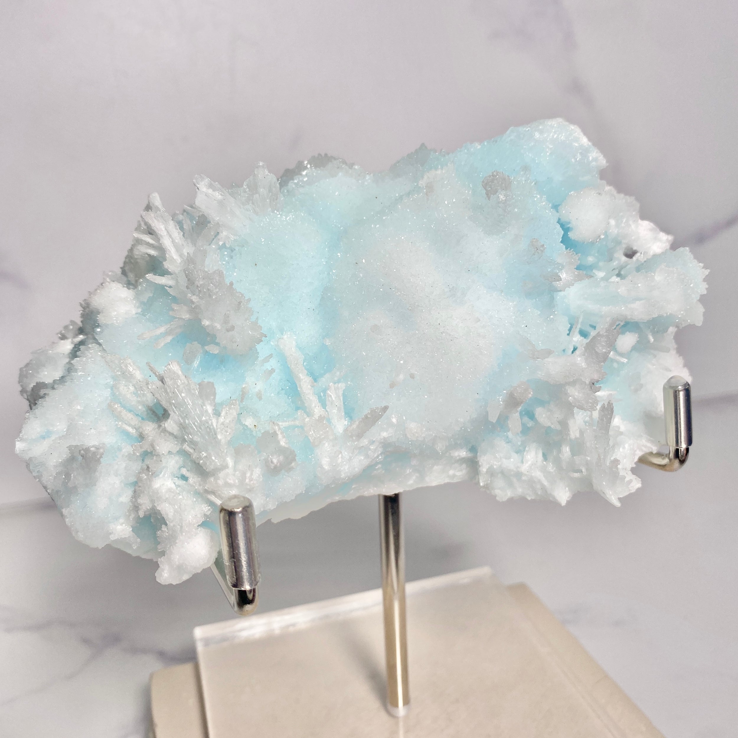 blauer Aragonit in Museumsqualität