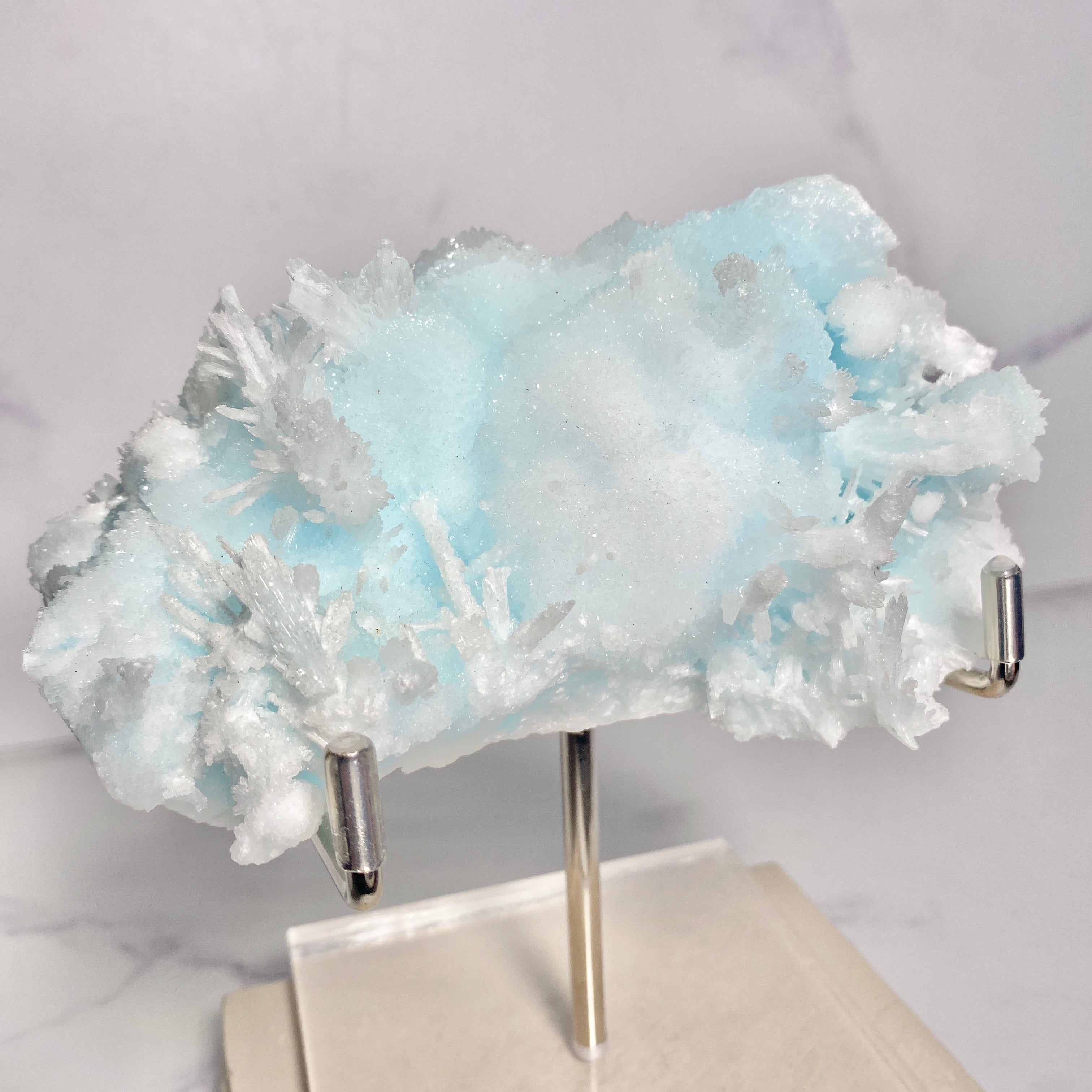 blauer Aragonit in Museumsqualität