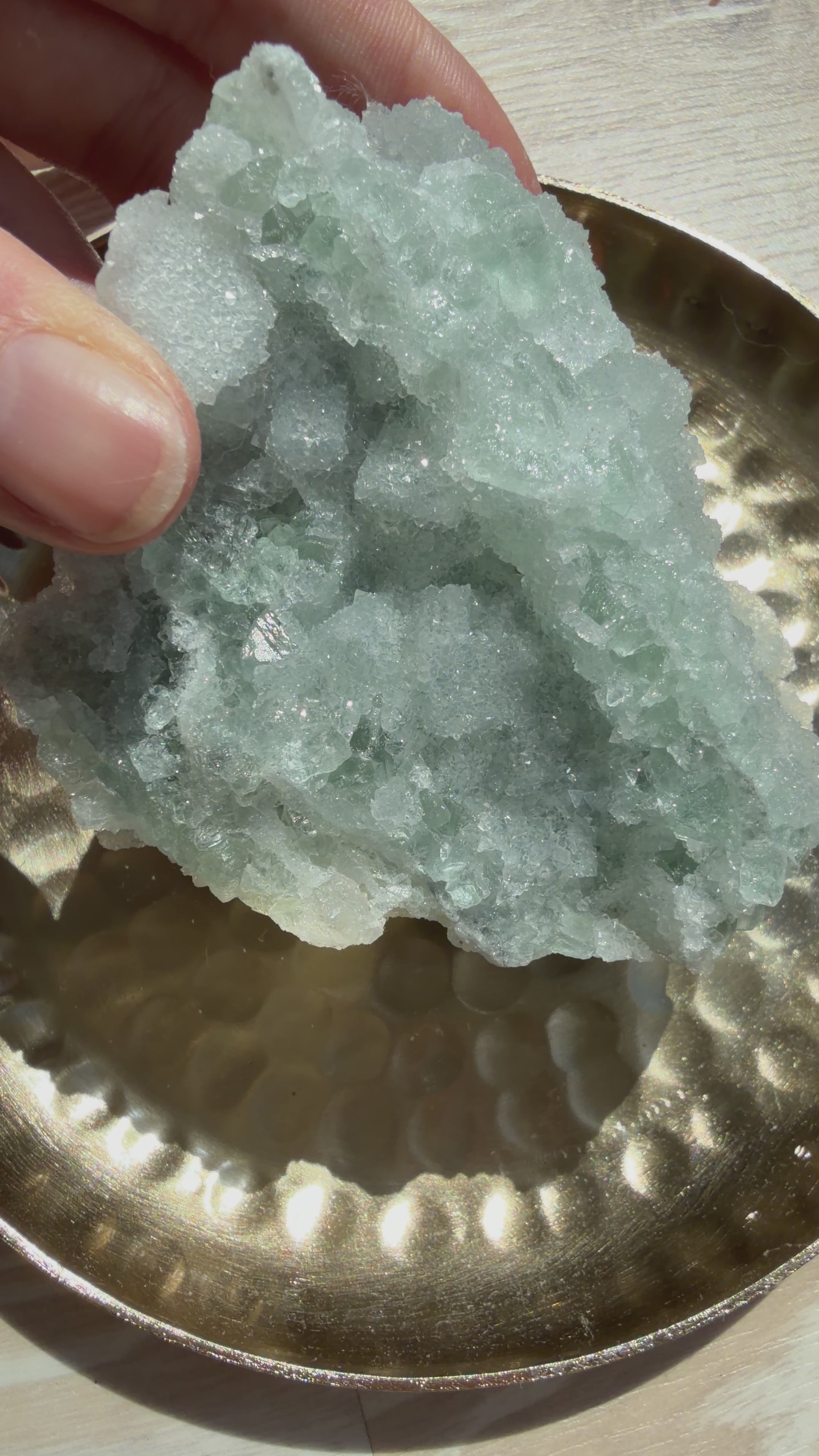Fluorit mit glitzerndem Quarz, grüner Sugarfluorit, Einzelstück