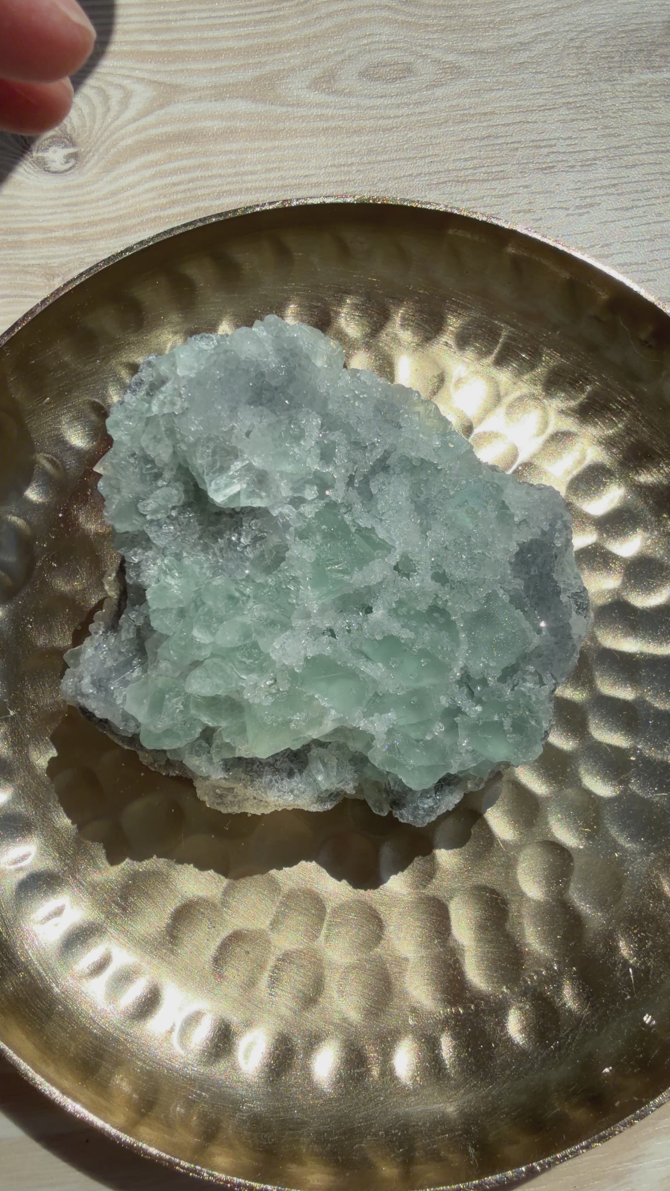 Fluorit mit glitzerndem Quarz, grüner Sugarfluorit, Einzelstück