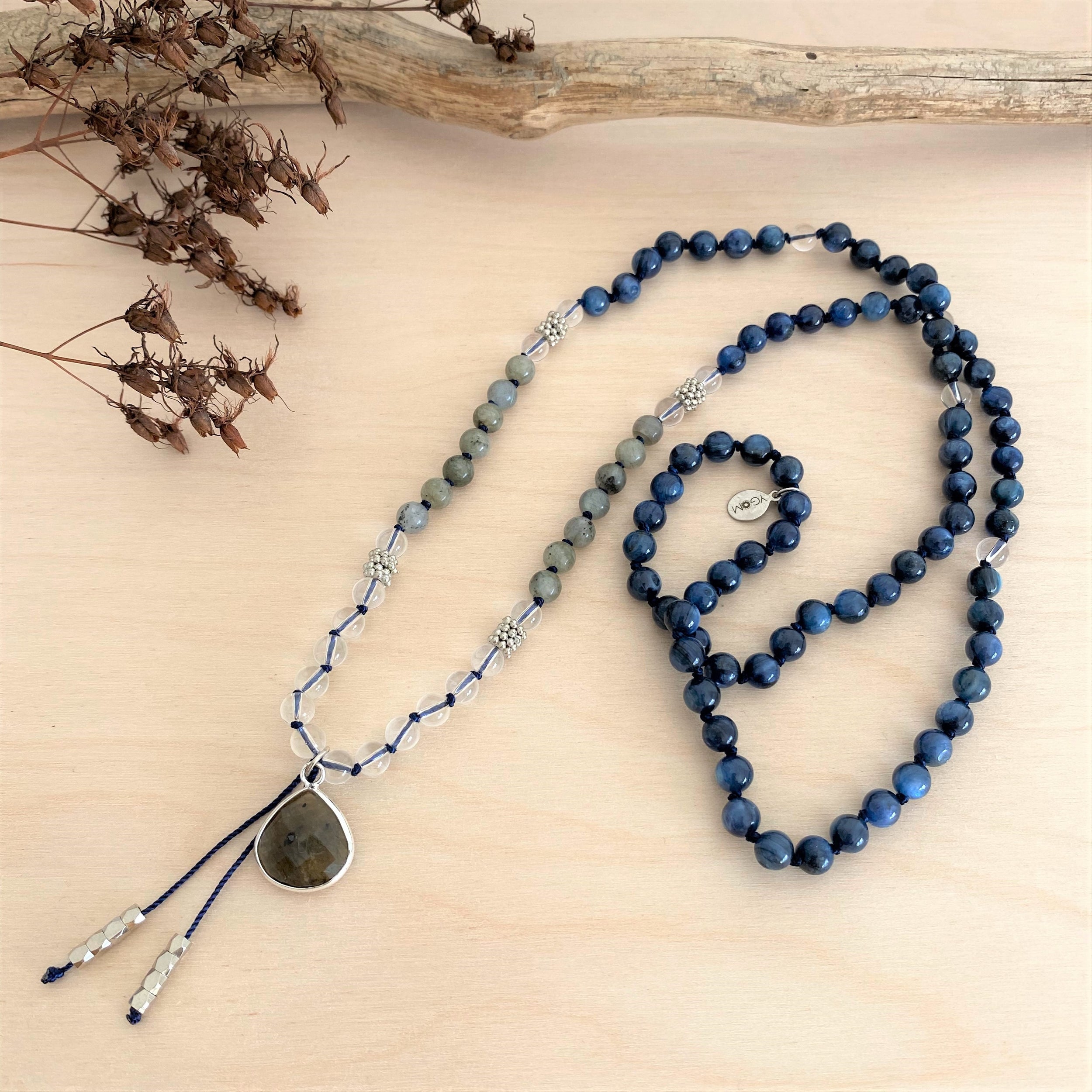 INNER PEACE Mala | Kyanit, Bergkristall & Labradorit - Abbildung