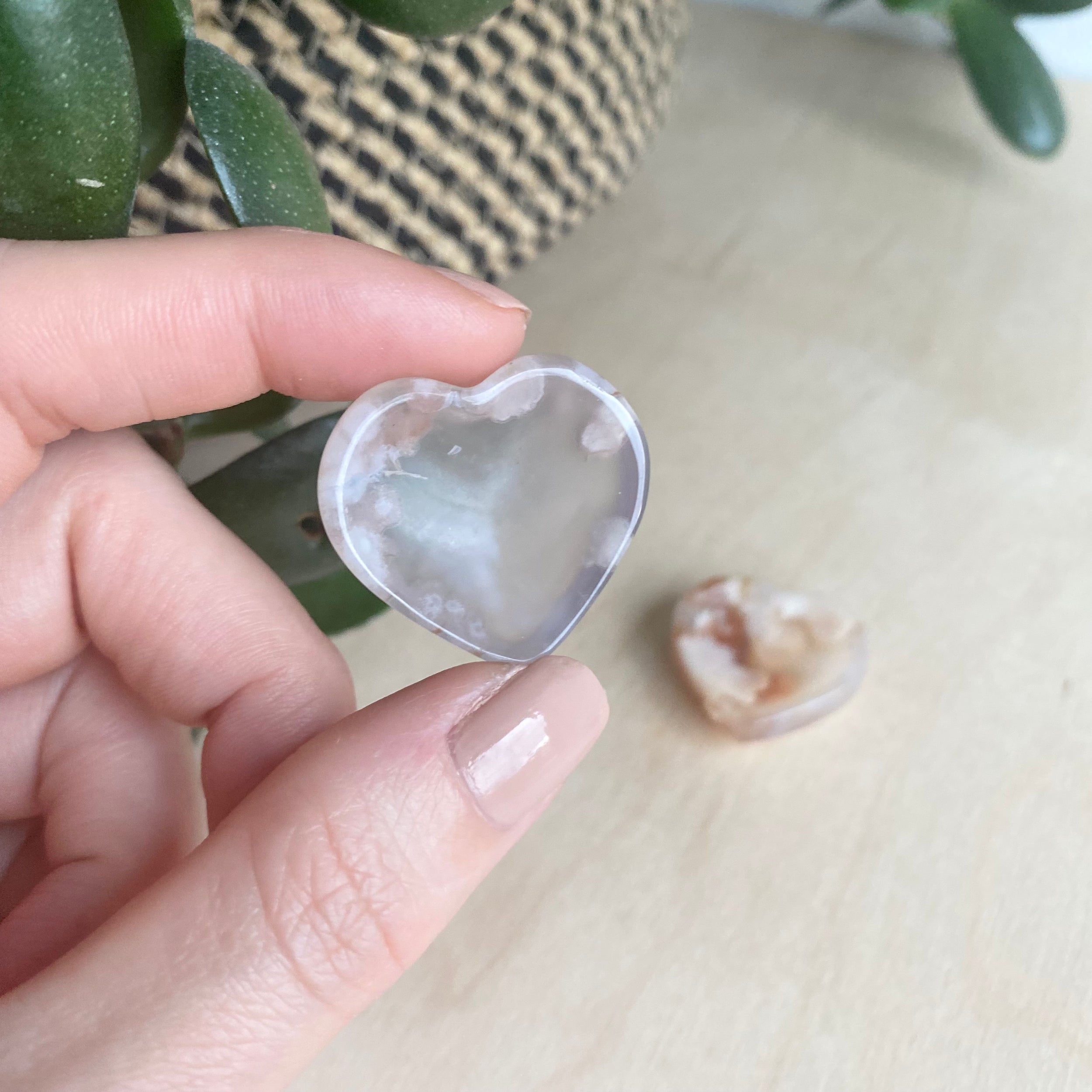 Blumenachat Herz Schälchen - Abbildung