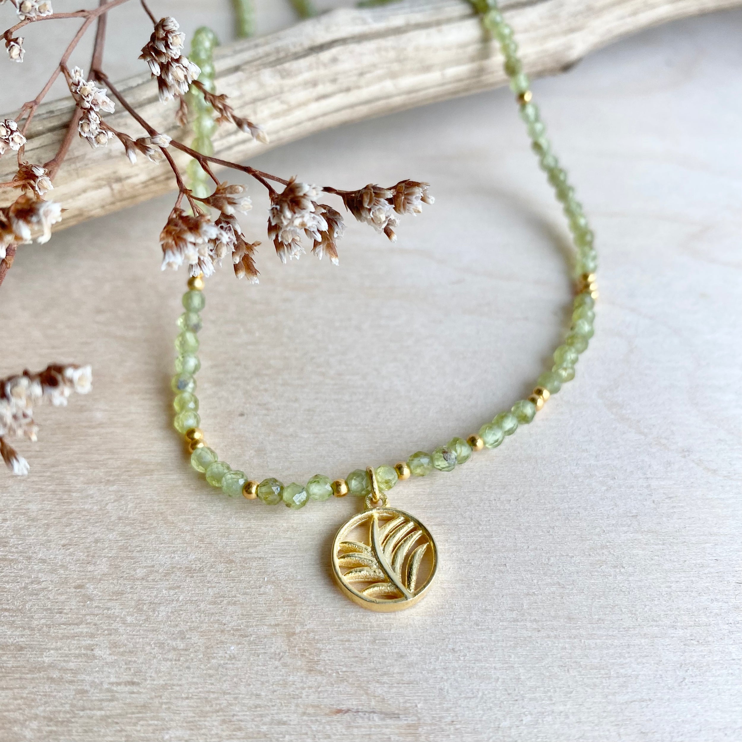Peridot Halskette mit Palmenblatt Anhänger - Produktbild