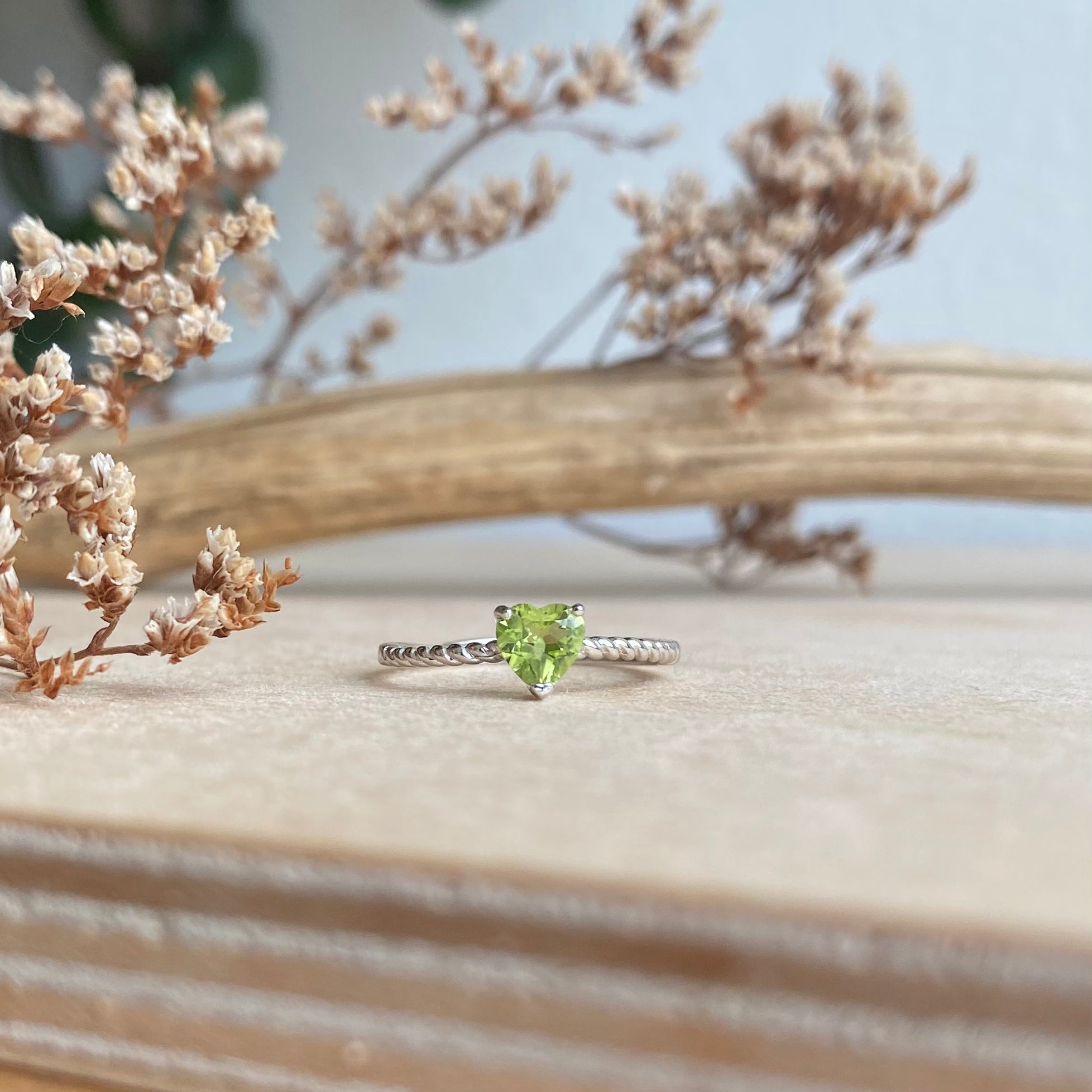 Peridot Herz Ring